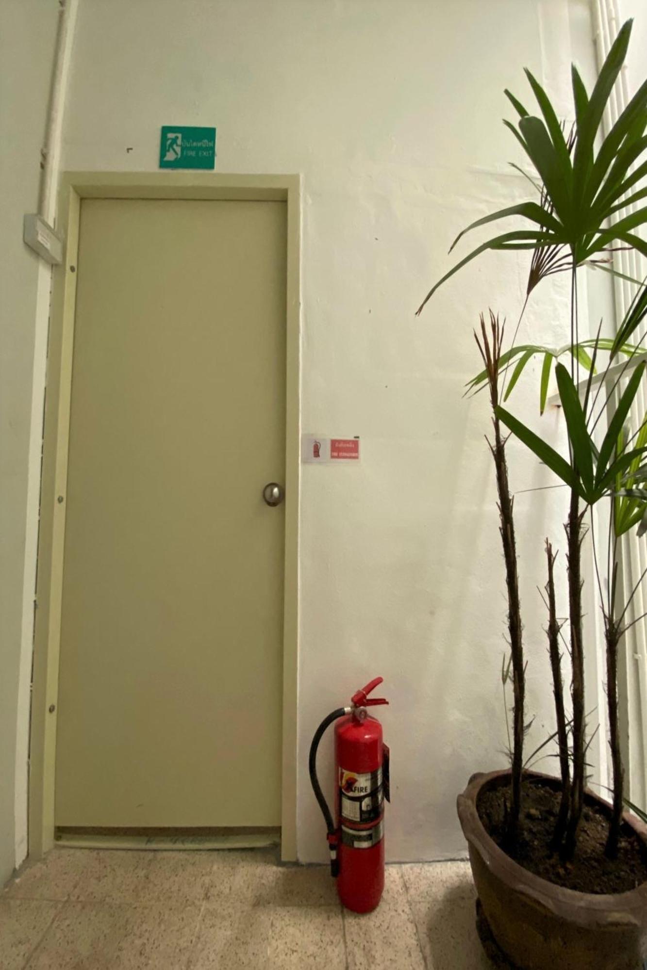 Gotum 2 & Money Exchange Guest house Phuket