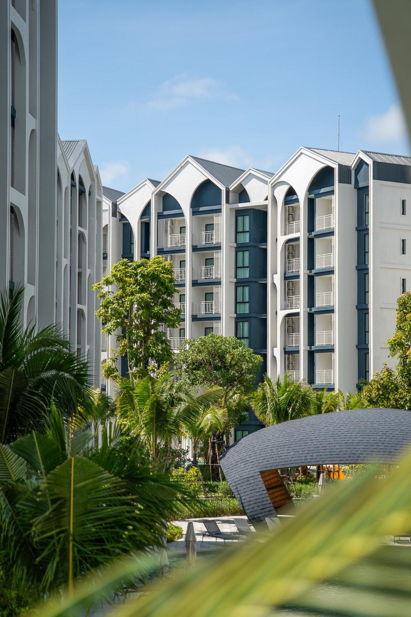 Title Halo Romantic Apartment *