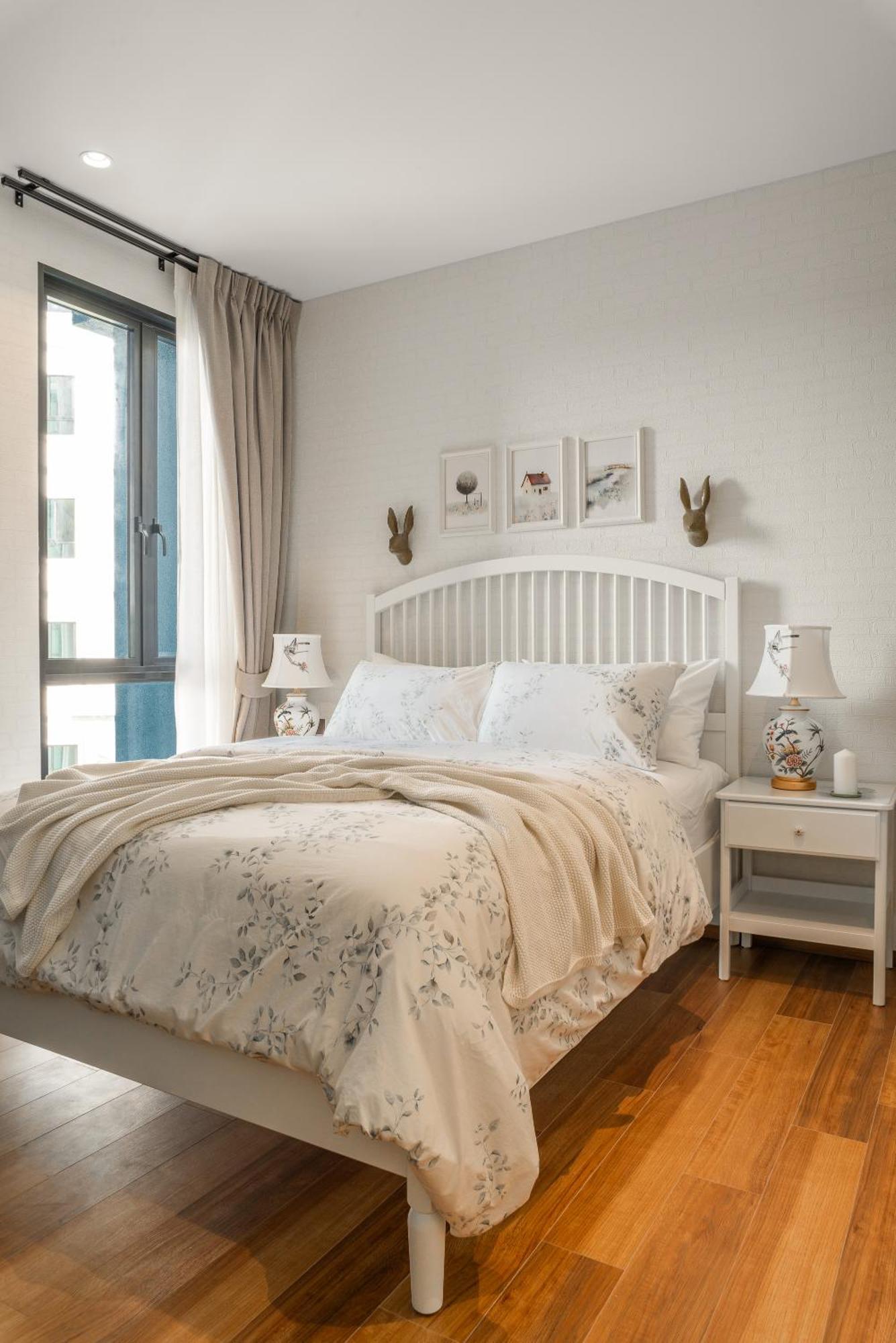 Title Halo Romantic Apartment
