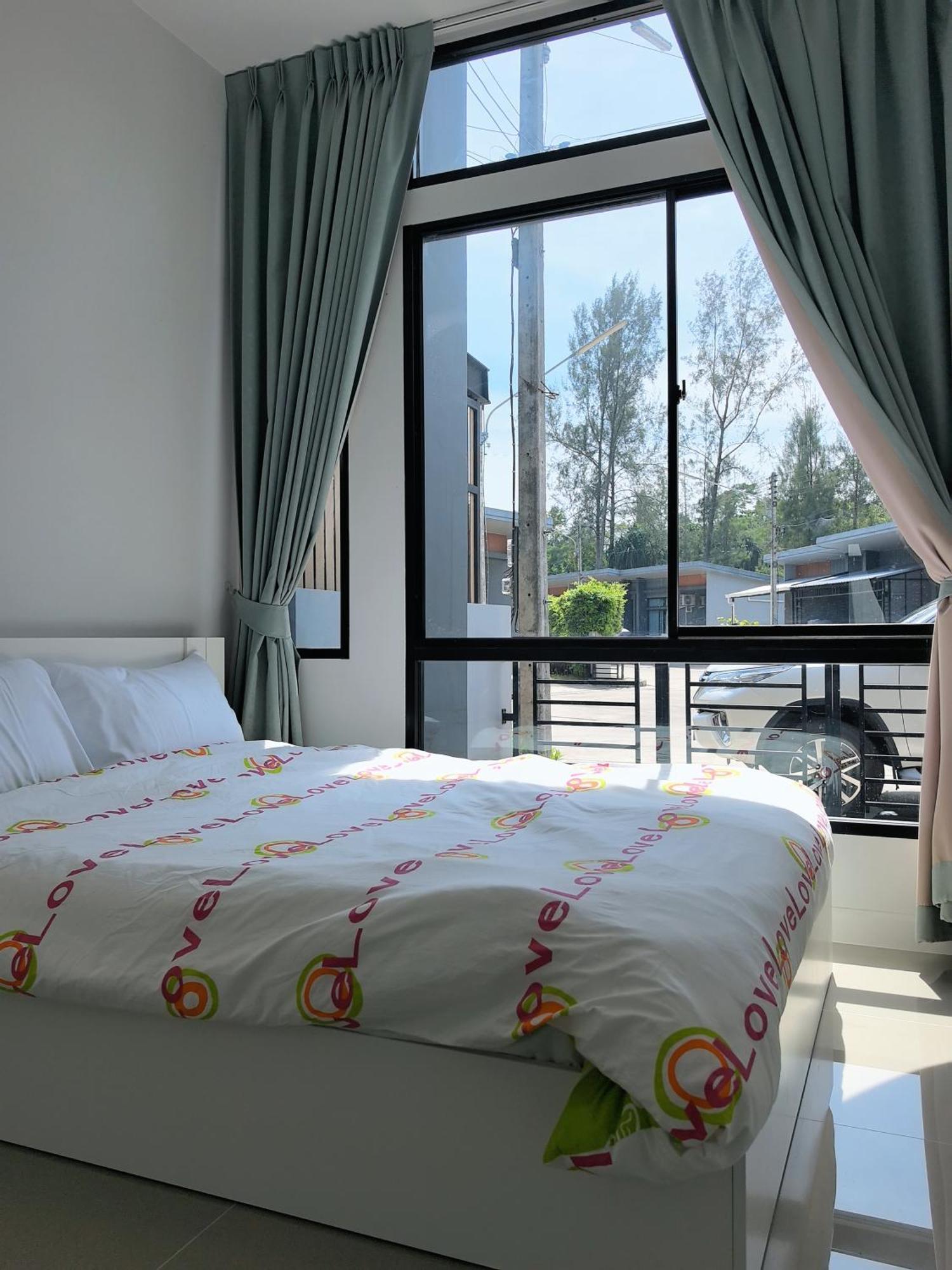 Holiday home 150 Square Meters 3br With Parking Townhouse Near Golf Course, Uwc School, Nayang Beach, Airport *