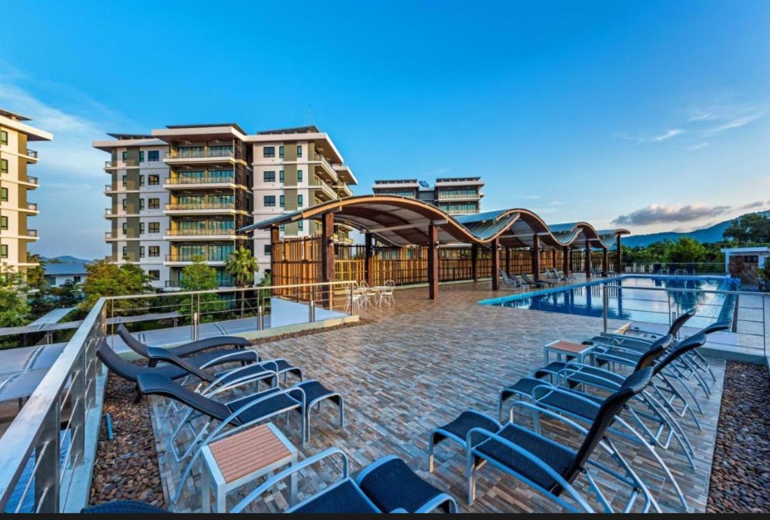 Appartement Miracle Lakeview Chalong