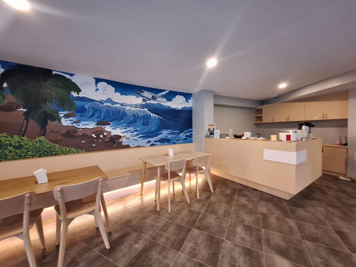 Atom Phuket -sha Hotel