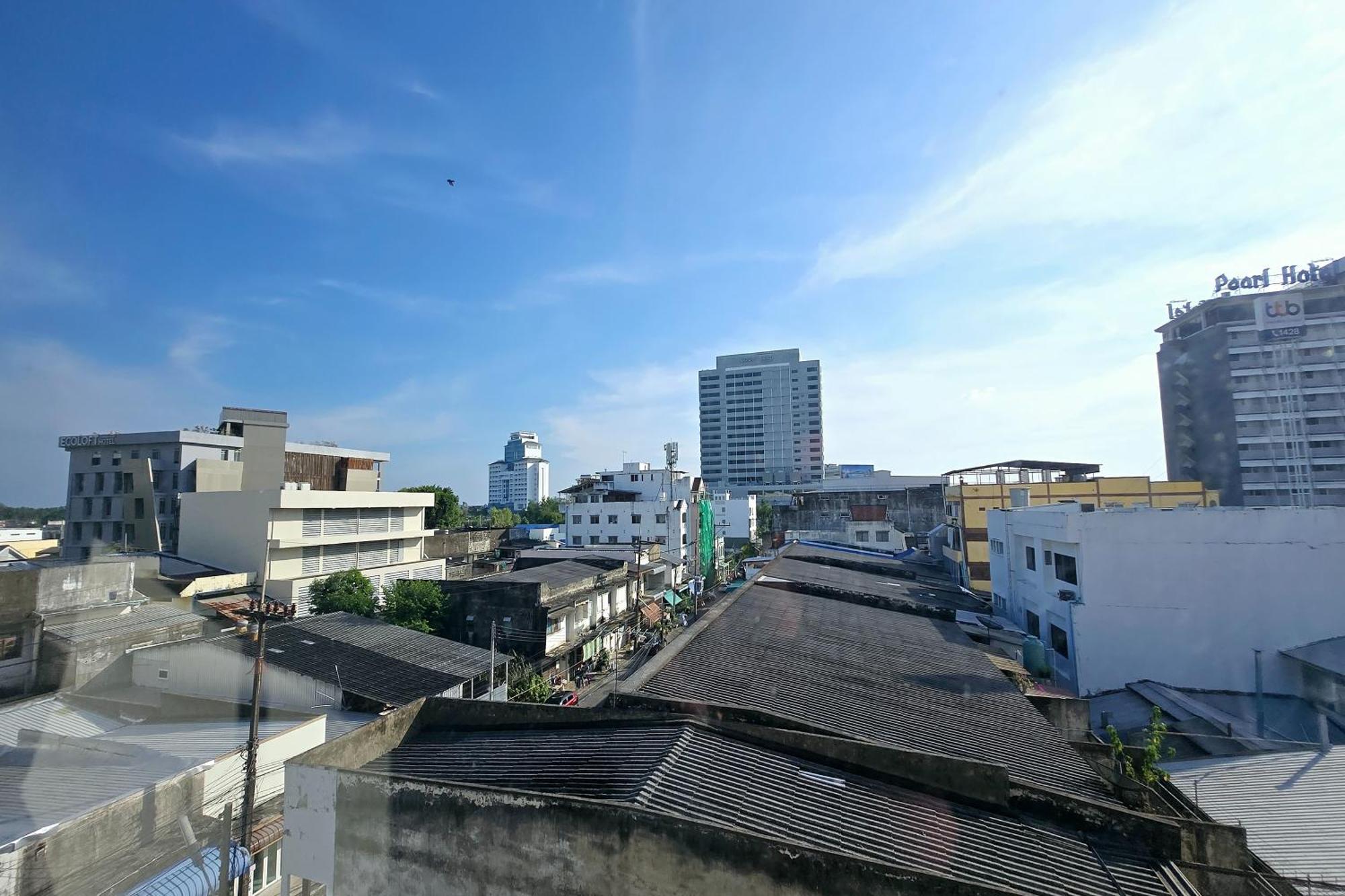 Mt Friend Hotel