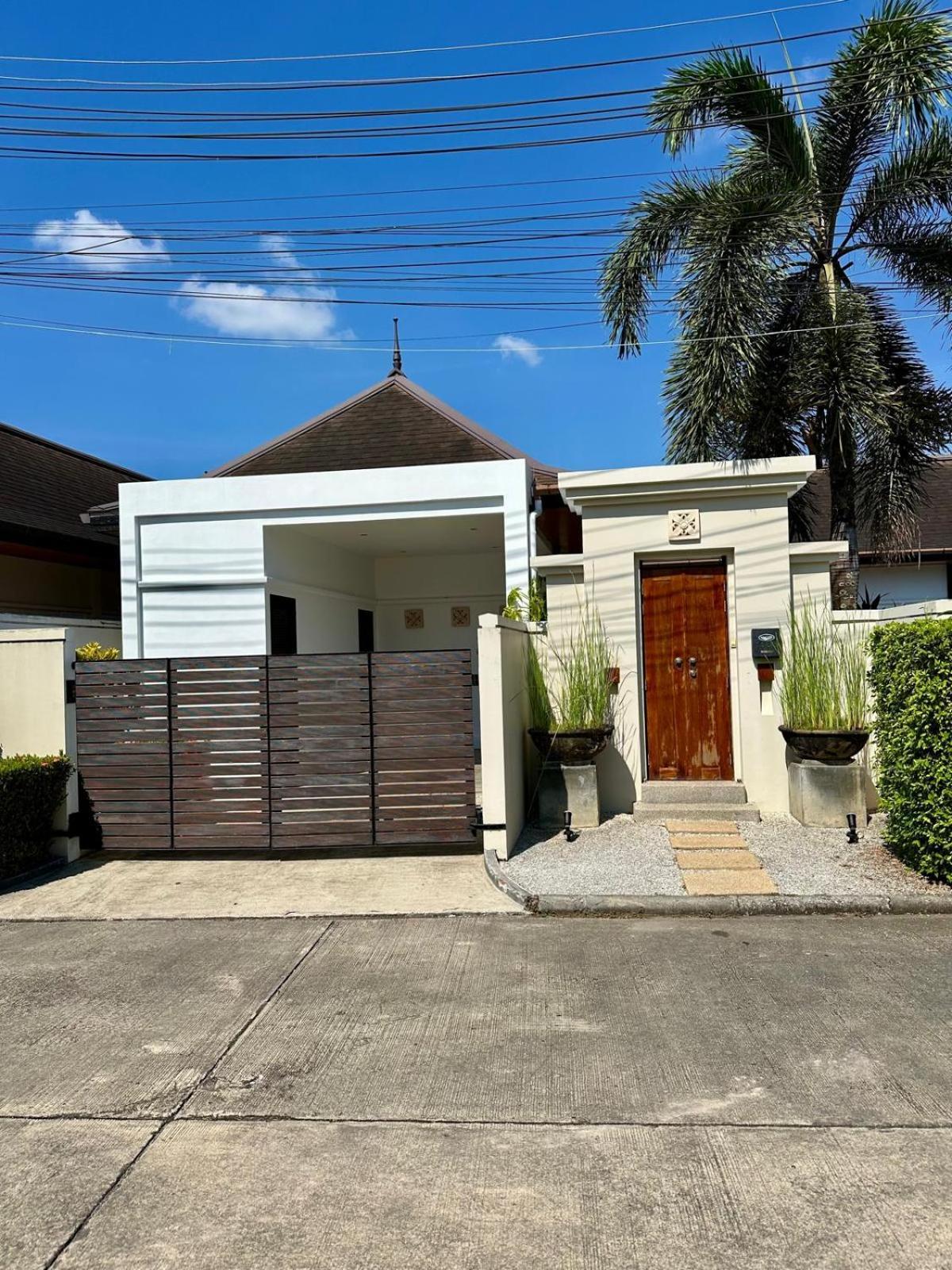 Villa Charming At Layan Thalang