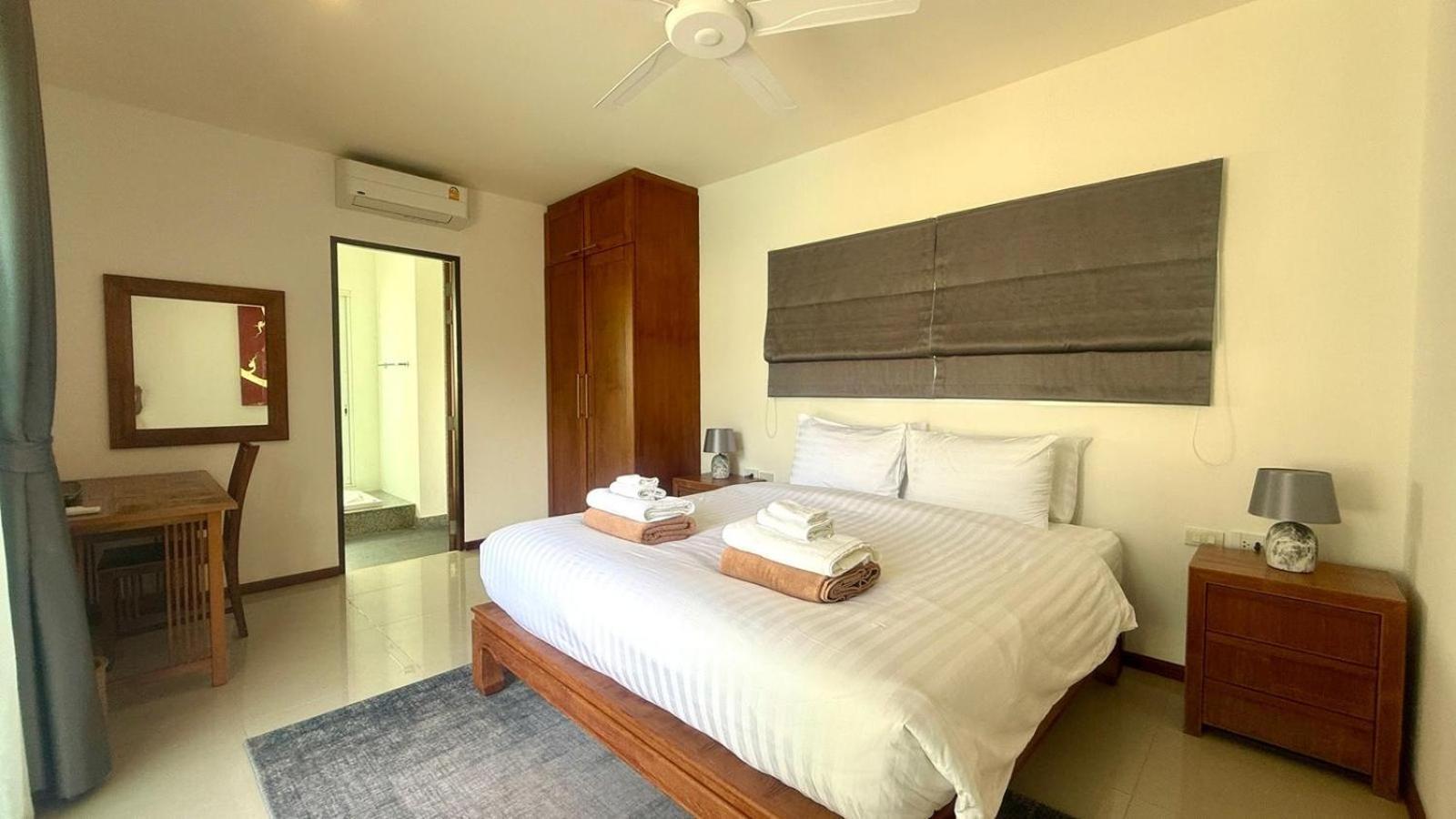 Charming At Layan Villa Thalang