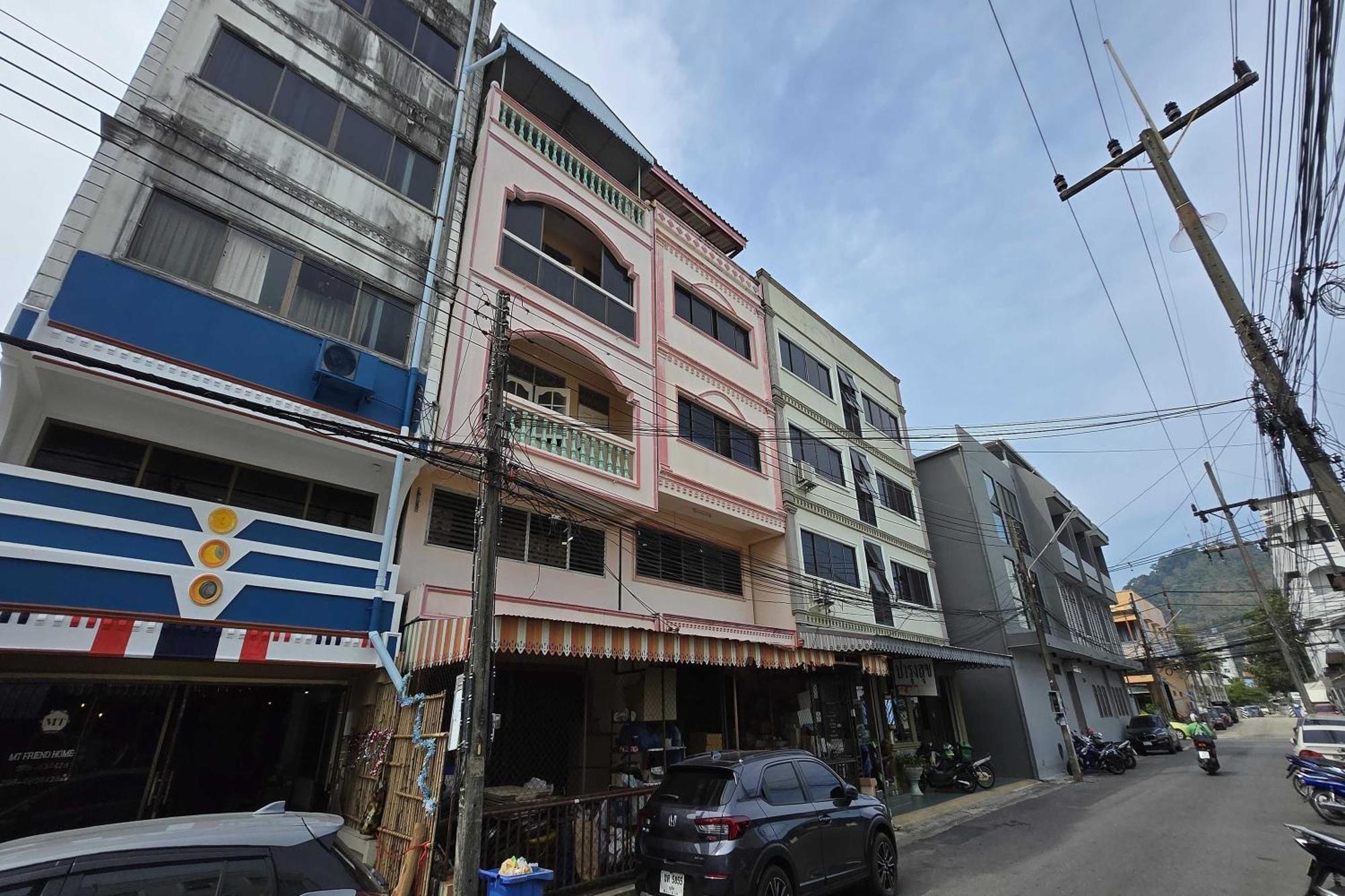 Mt Friend Hotel