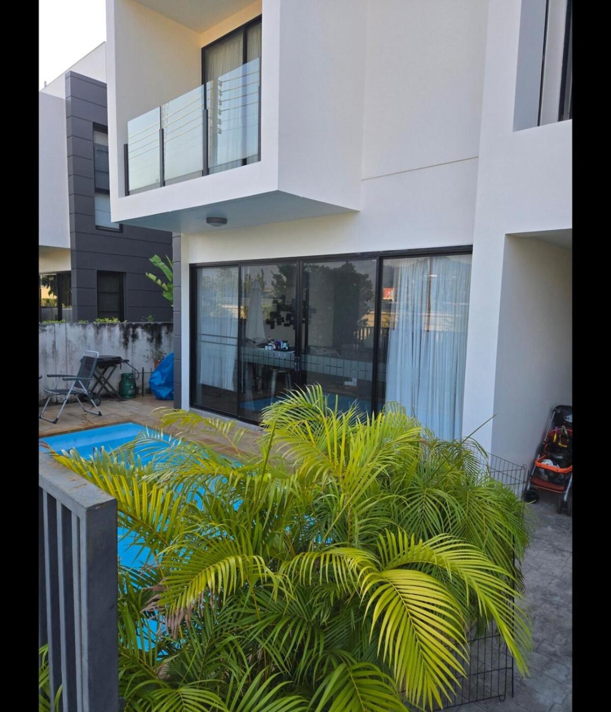 4 Bedroom Laguna Pool *
