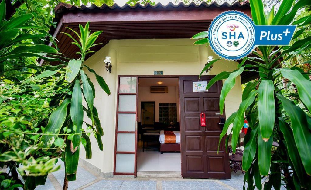 Hotel Hyton Leelavadee 4*