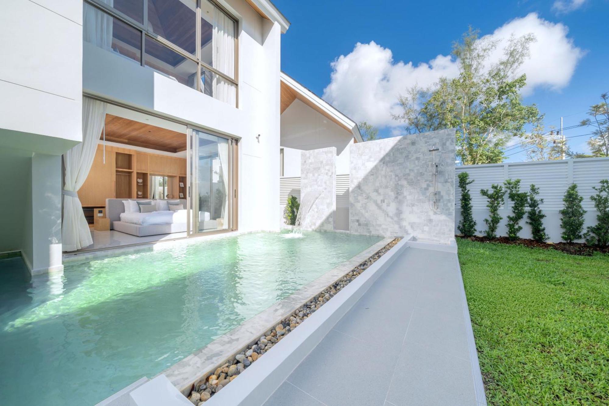 New Elegance & Tropical Luxury - 4br Pool In Lux Pride 2 V8 Residence, Near Laguna Villa