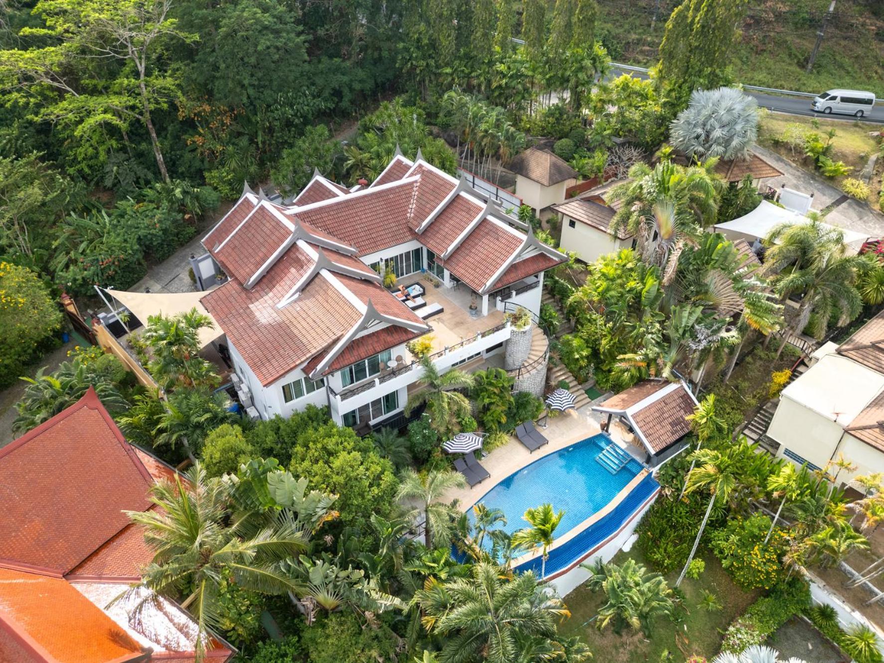 Kinnaree Grand - Pool, Panoramic Views, Maid Pousada Praia de Kamala