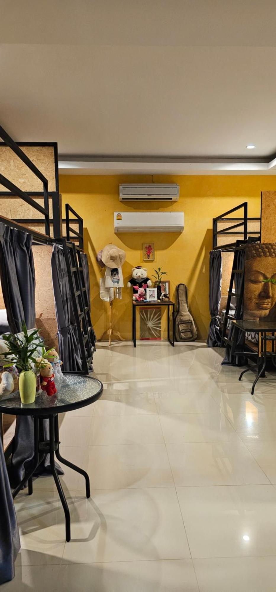 Eat N Sleep Hotel 2*