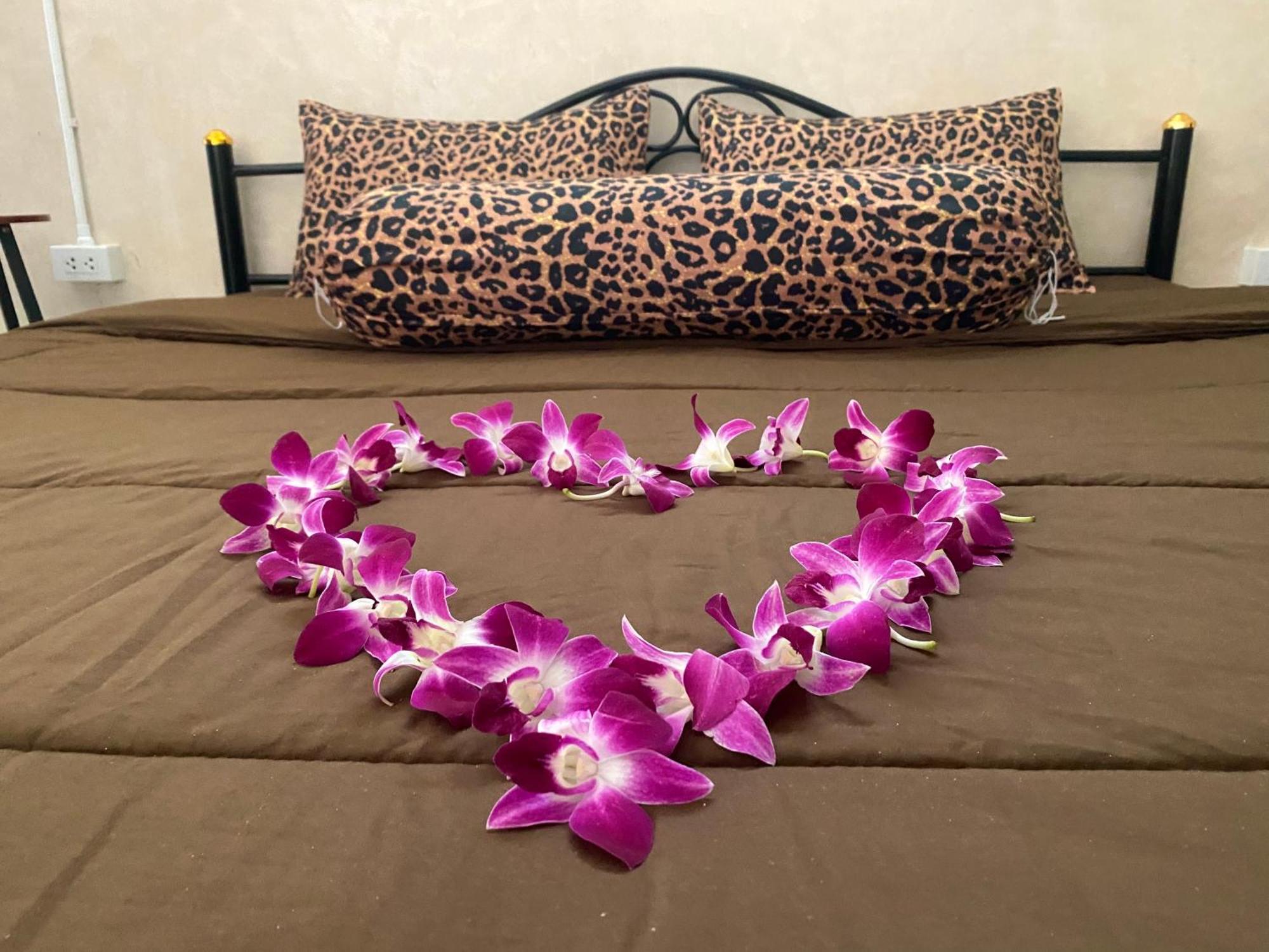 Homes With Magical Sunset Views Inn Ban Ao Makham