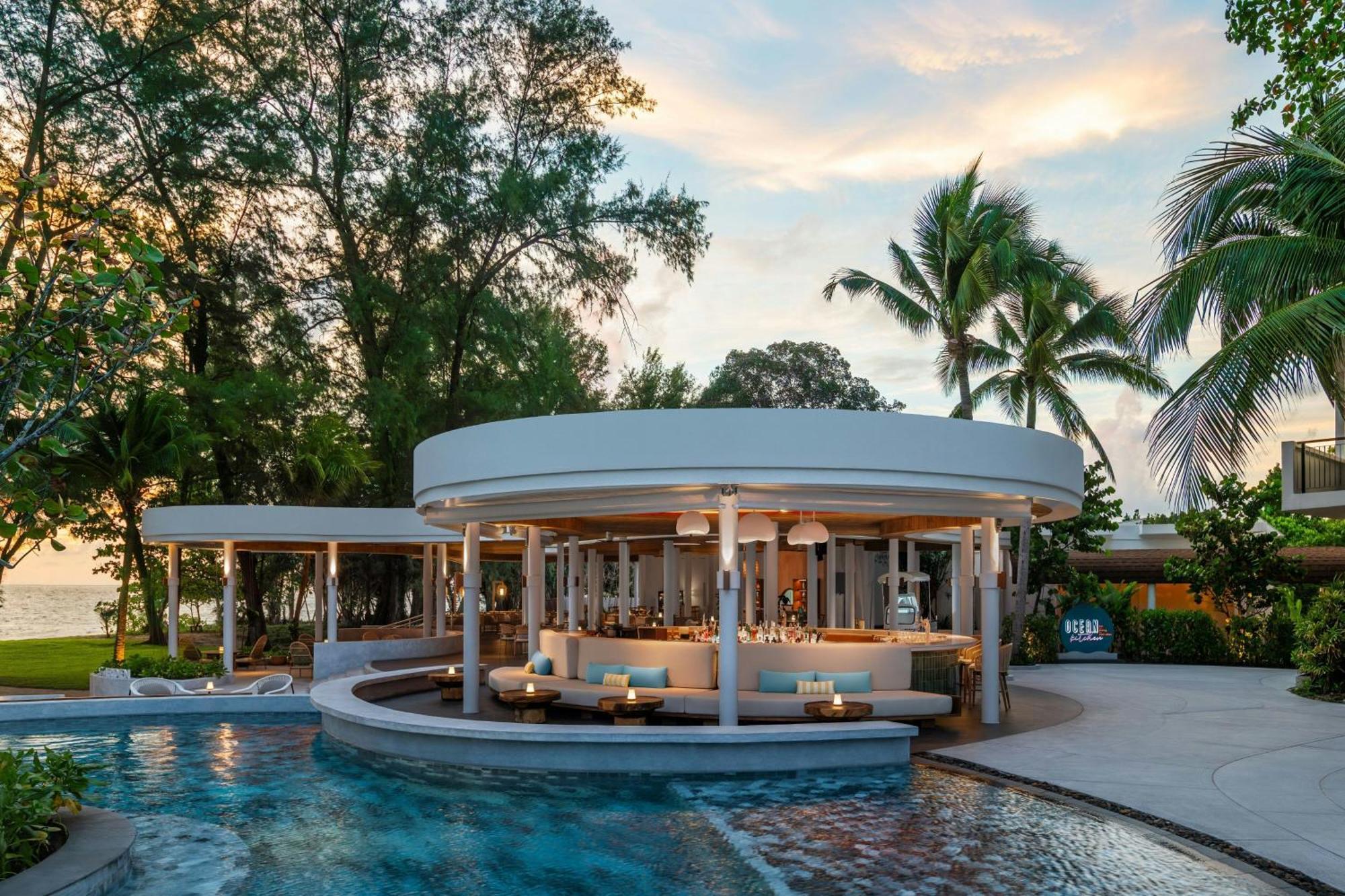 Le Meridien Phuket Beach Mai Khao