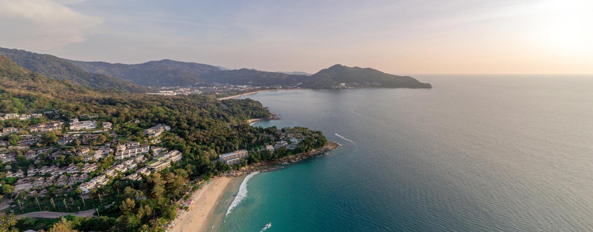 Villa Oceanfront With Ocean And Views Strand Surin