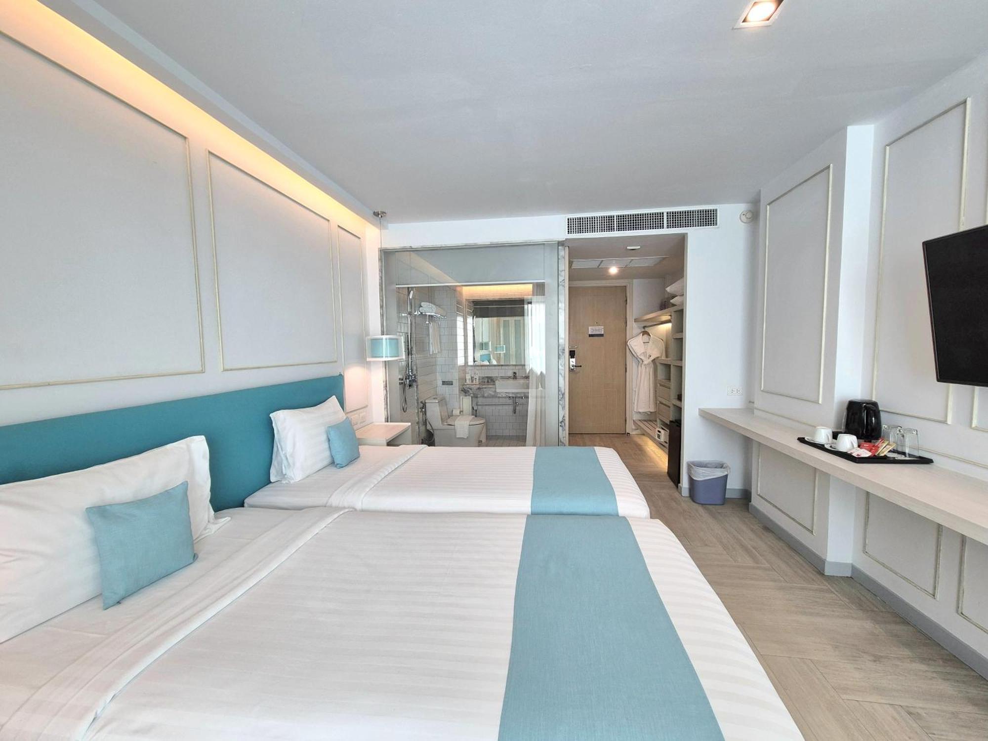 The Bloc Phuket - Sha Extra 4* Patong