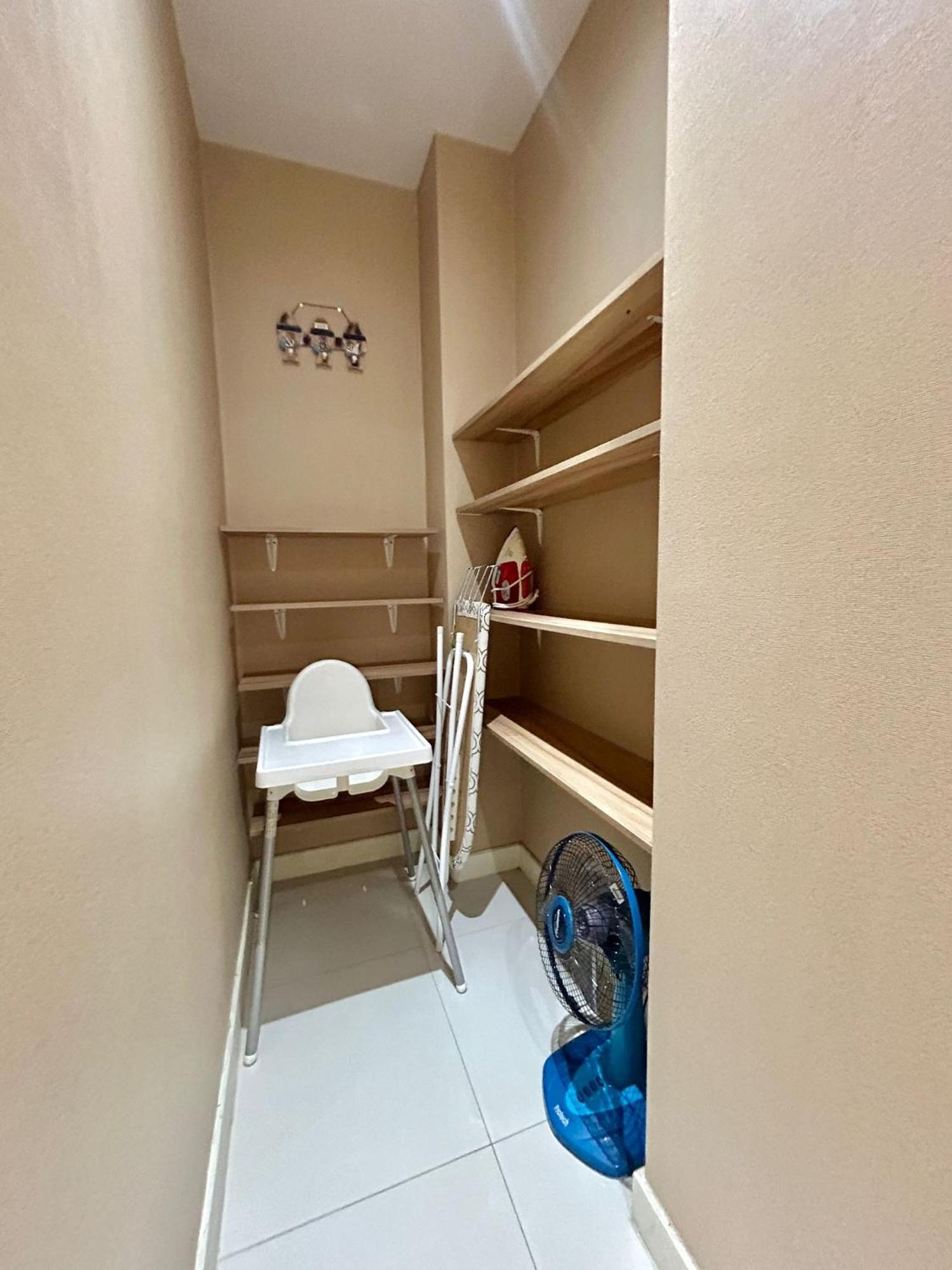 Apartment Cozy 2 Bedrooms Walk To *