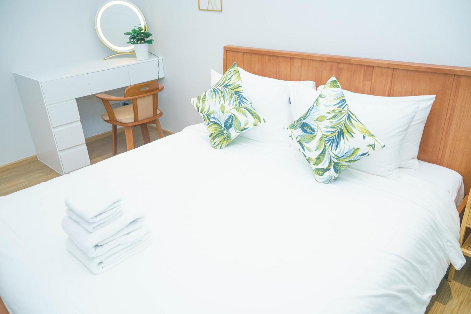 Laguna Beachside Residences Apartamens, Walking Distance To The Sea Appartement *