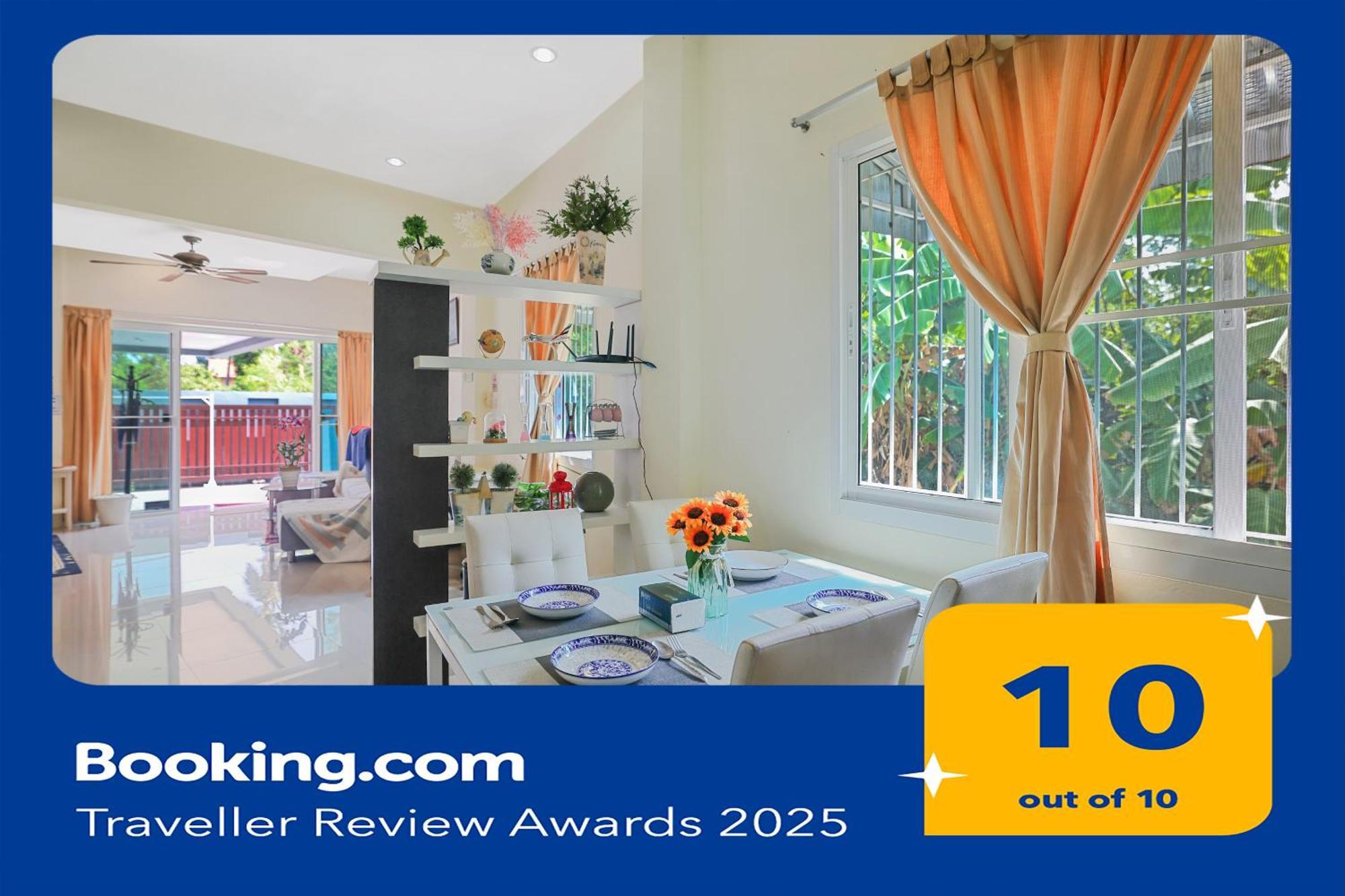 Phuket-chalong 3-bedrooms 240m2 Private Xlarge Family Villa