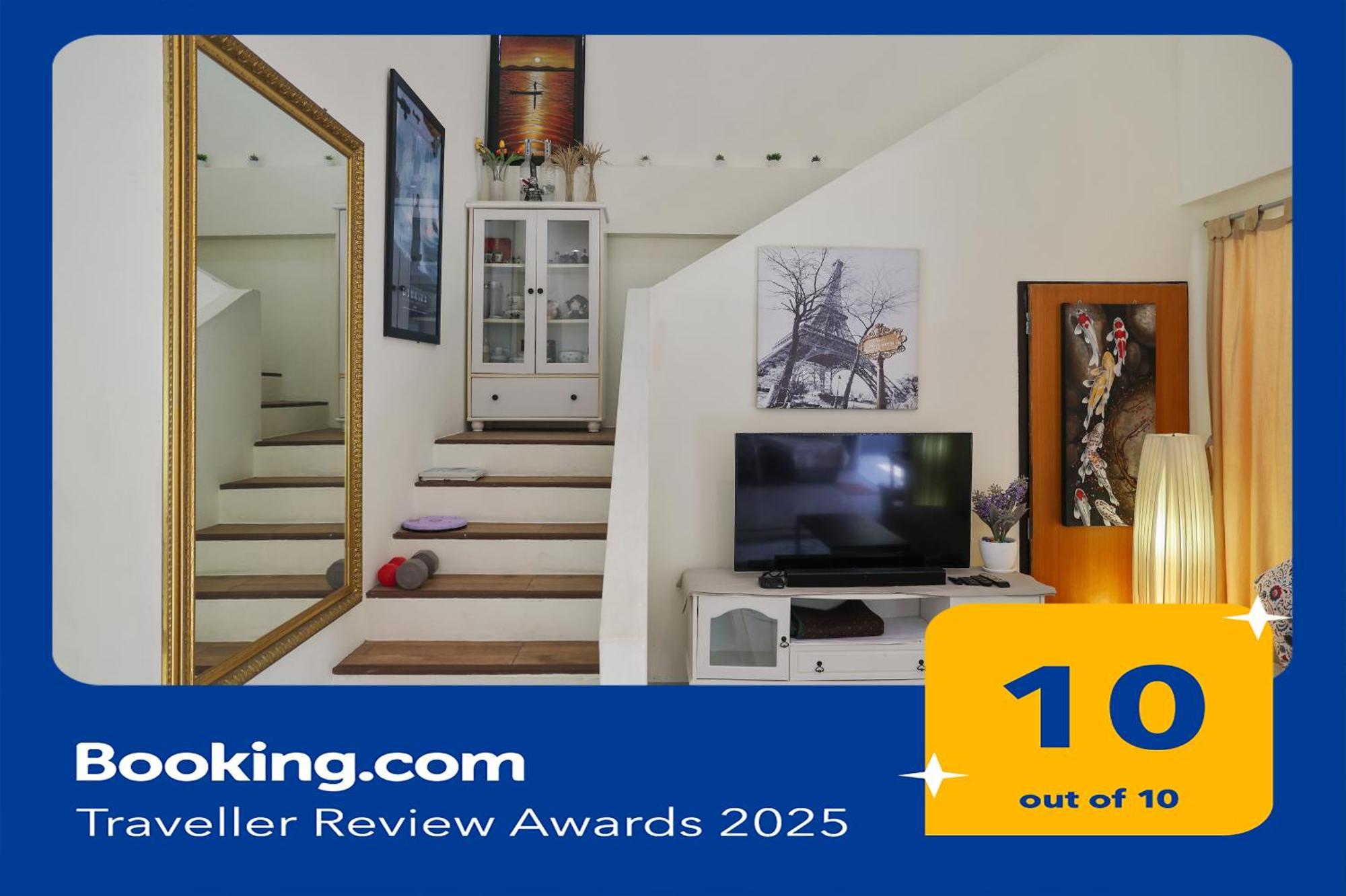 Phuket-chalong 3-bedrooms 240m2 Private Xlarge Family Villa *