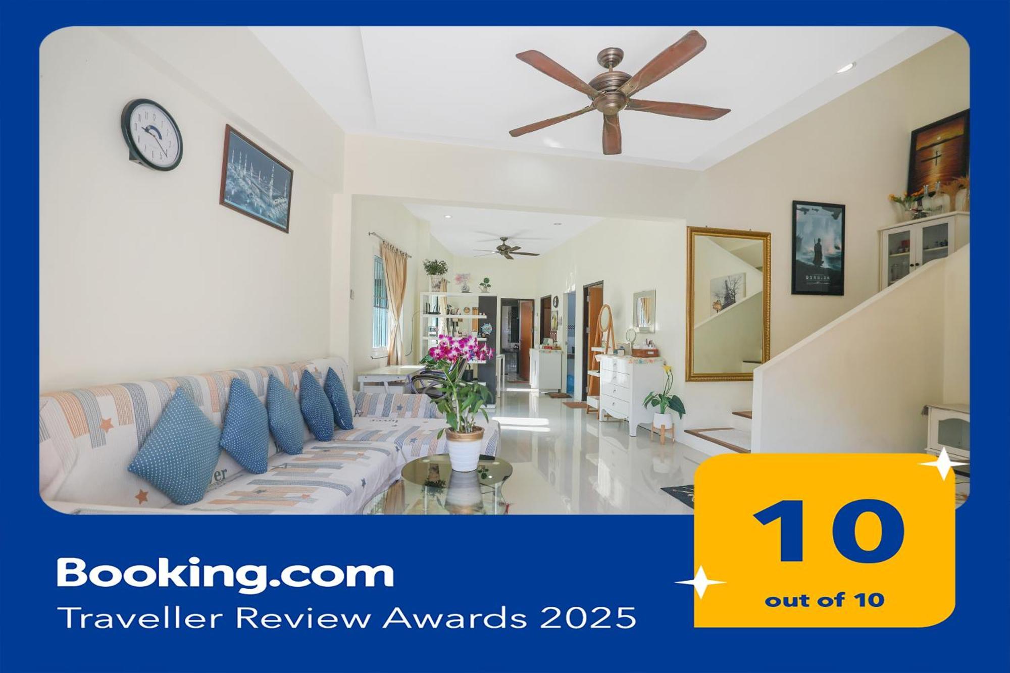 Phuket-chalong 3-bedrooms 240m2 Private Xlarge Family Villa *