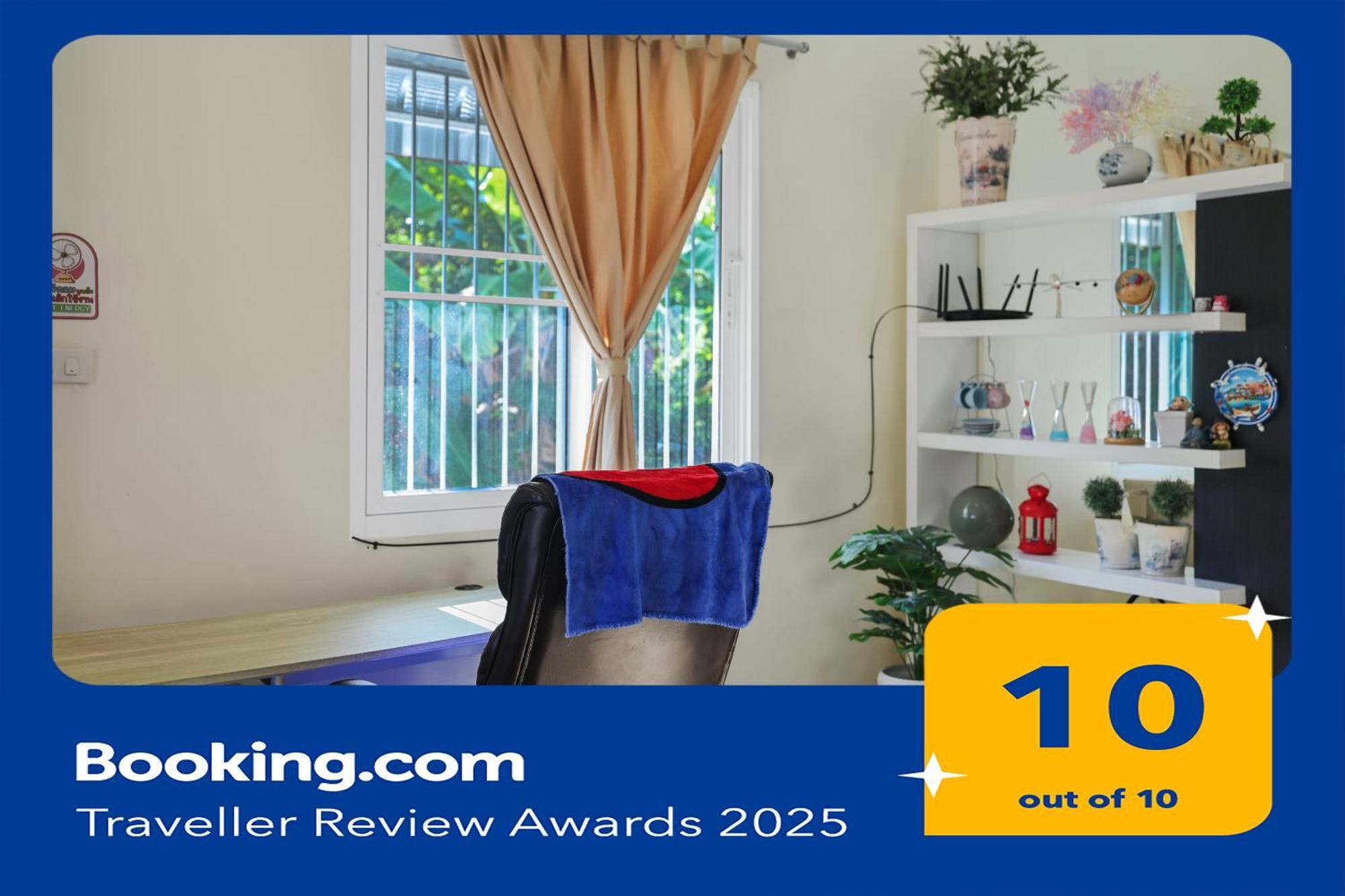 Villa Phuket-chalong 3-bedrooms 240m2 Private Xlarge Family