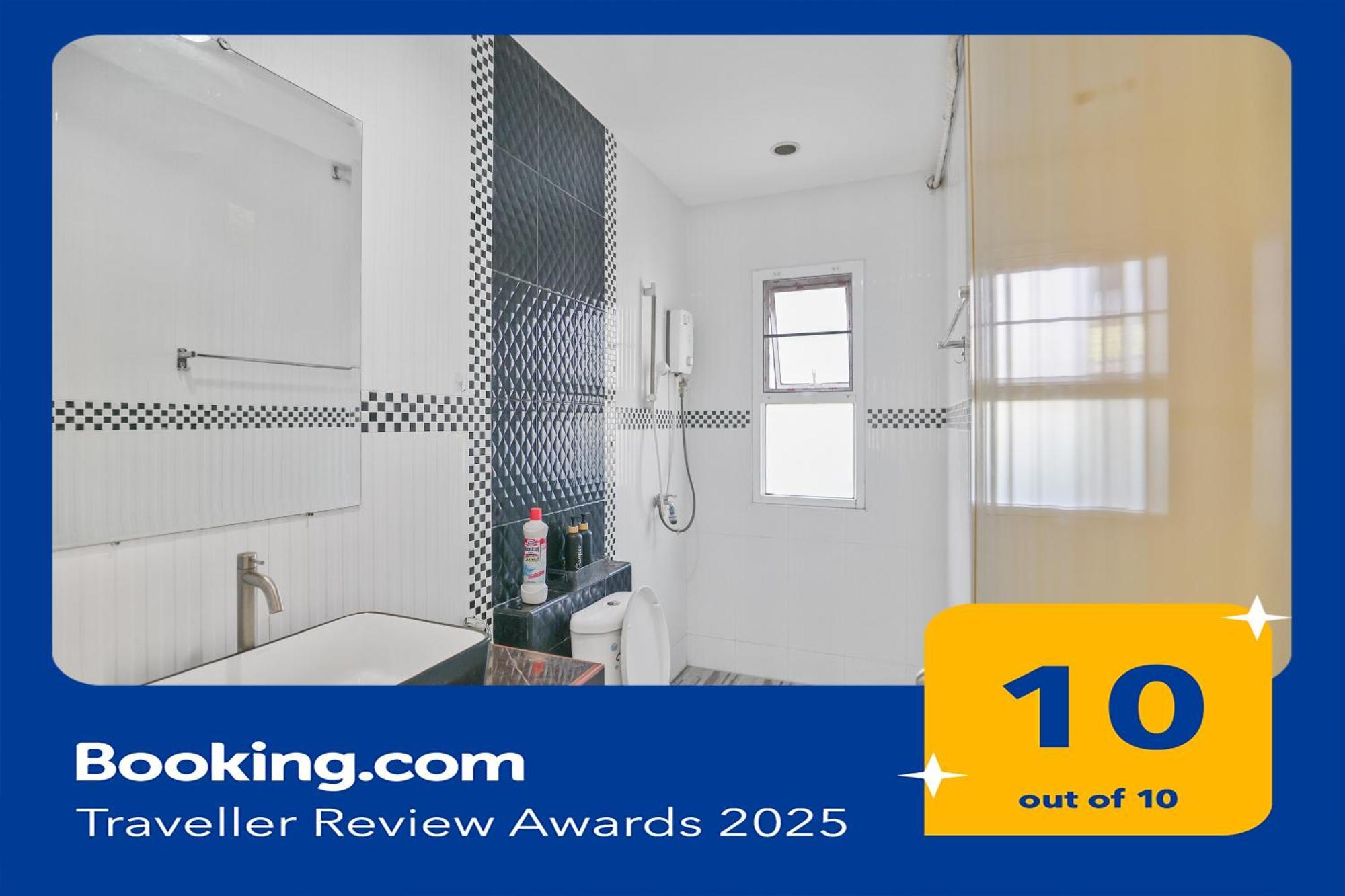 Phuket-chalong 3-bedrooms 240m2 Private Xlarge Family