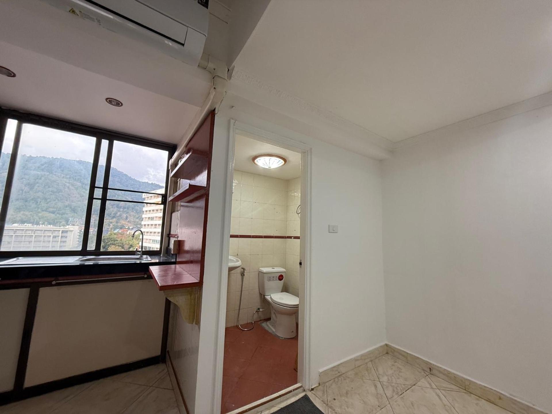 Condotel - 8th Floor - 28 Sqm - King Bed, Kitchen, Private Bathroom, Seating Area, Tv With Free Wifi, Walking Distance To The
