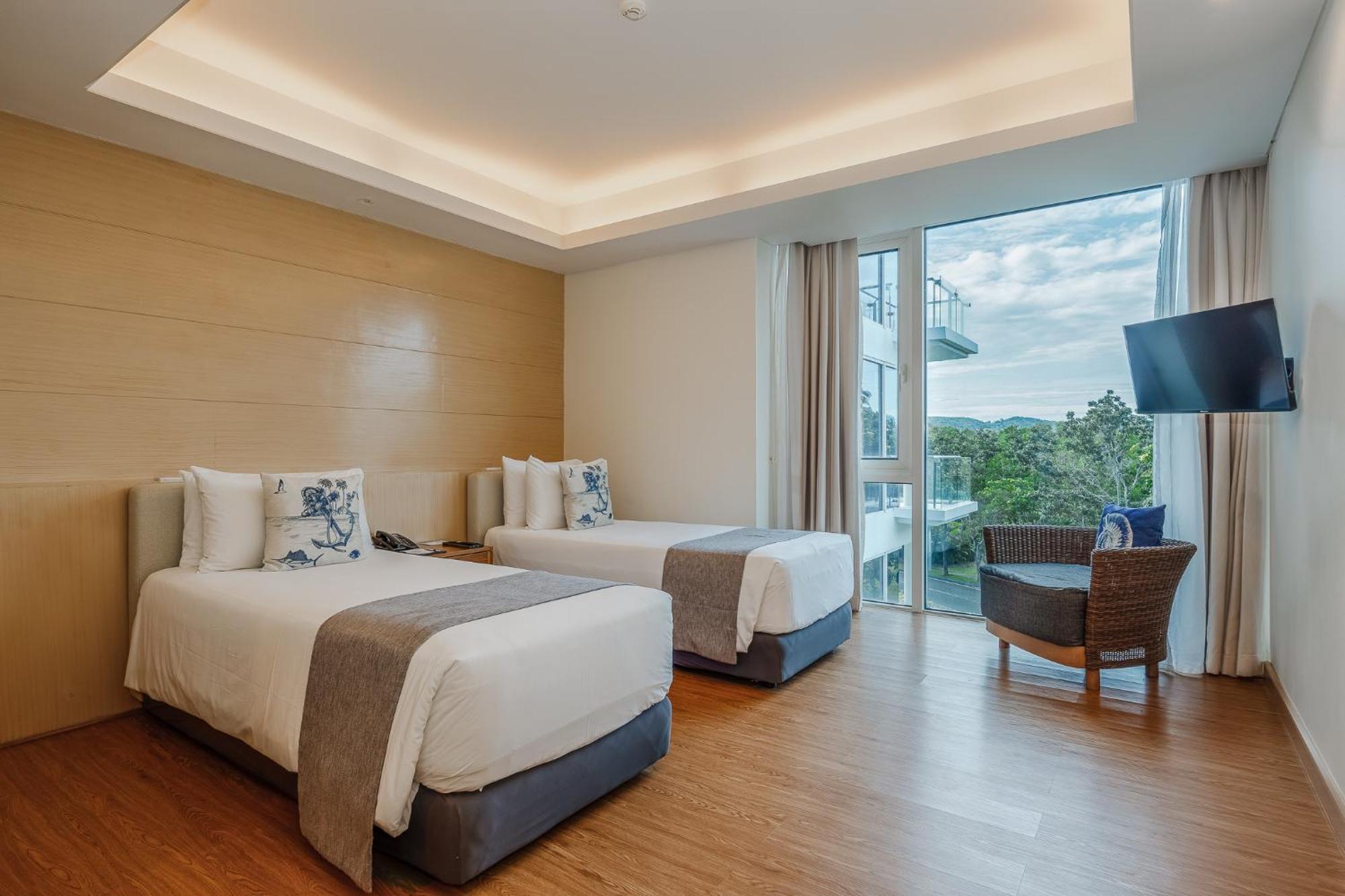 Splash Resort, Maikhao Phuket