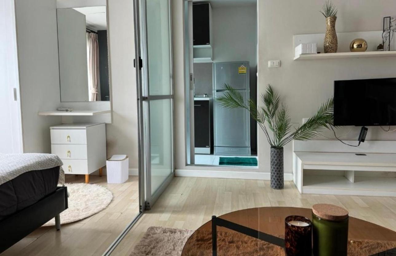 Lux Center Apartment
