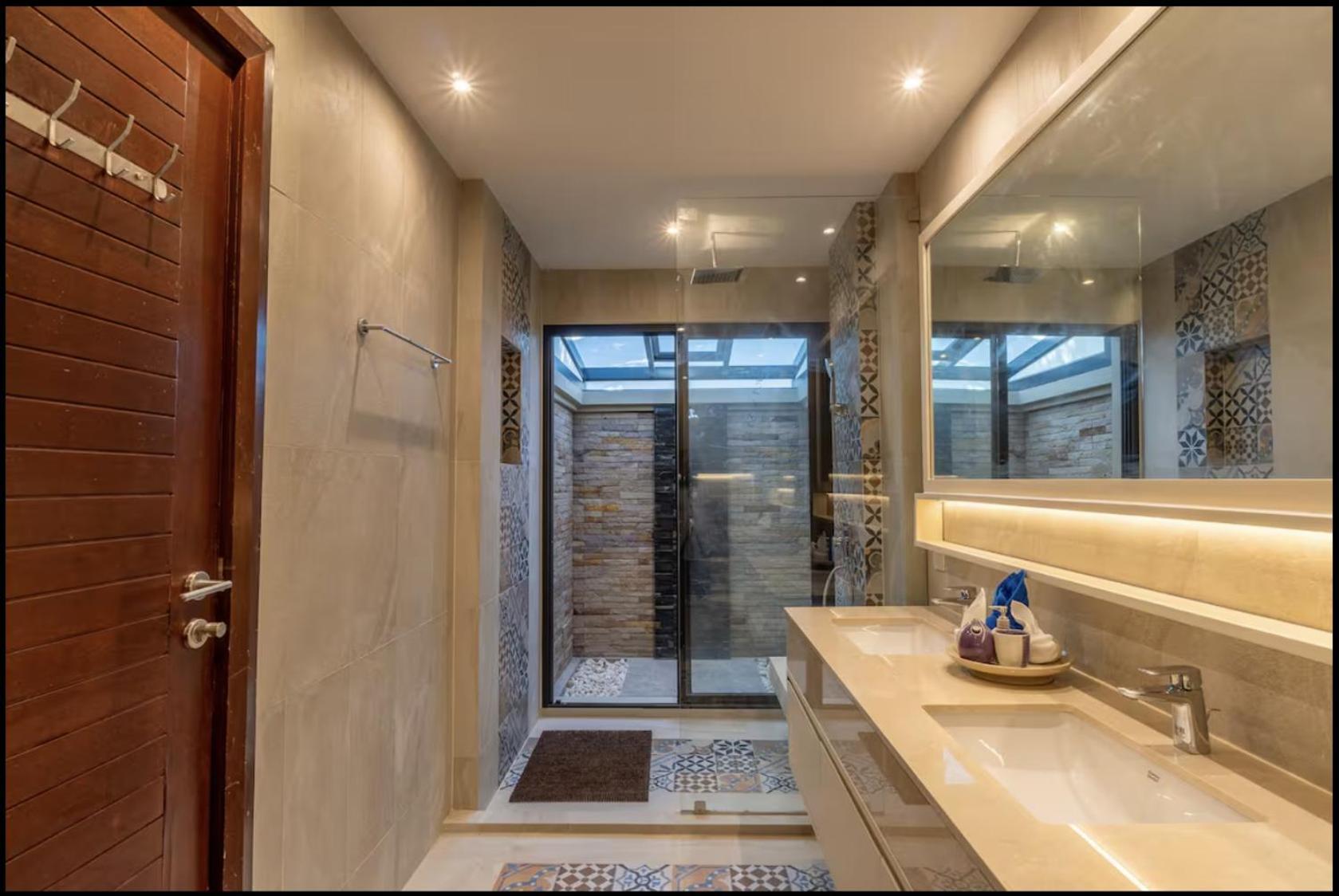 Villa Beautiful 5br Pool Walking Distance To Bangtao And Catch Club