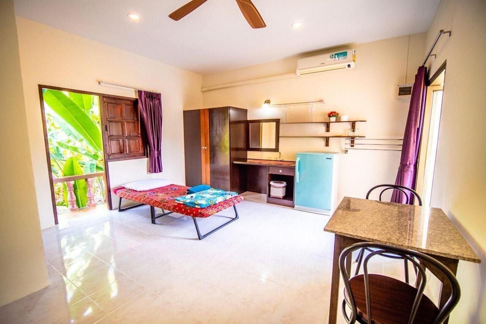 Muchshima House Guest house