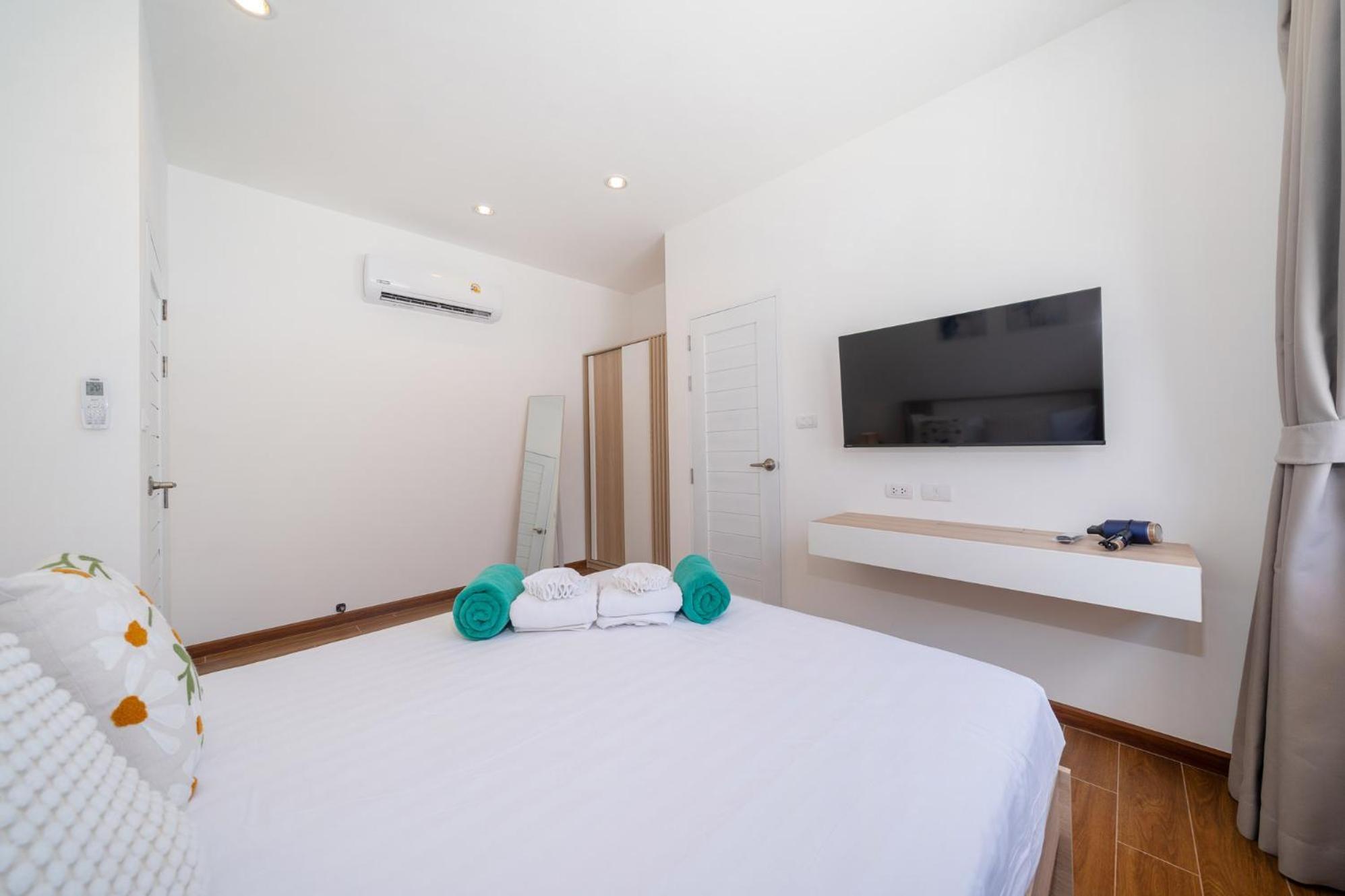 Villa Goldena Twin Project - 3 Bedrooms Pool