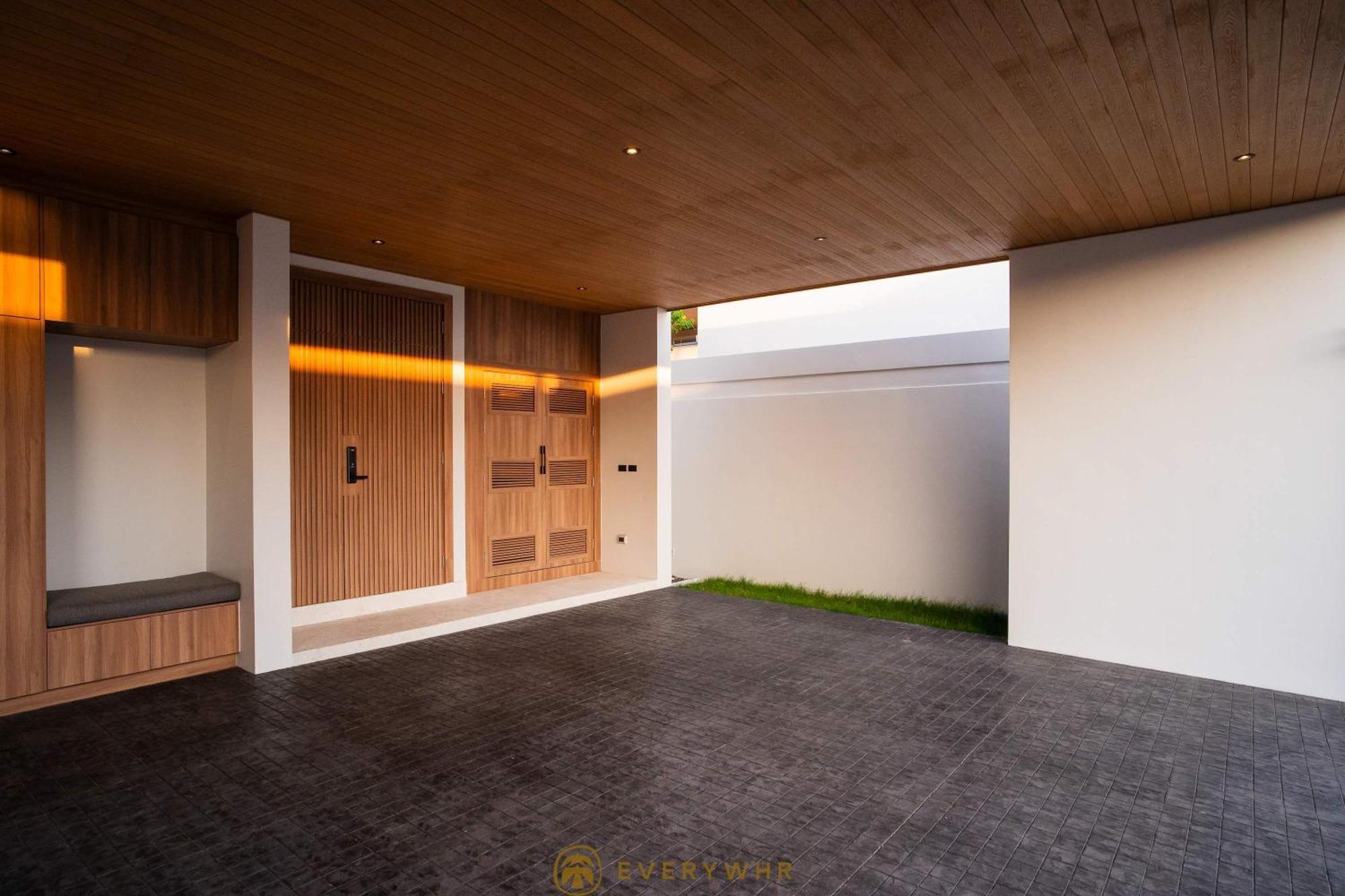 Nayara - Sophisticated 4br Getaway With Private Pool And Concierge Chalong