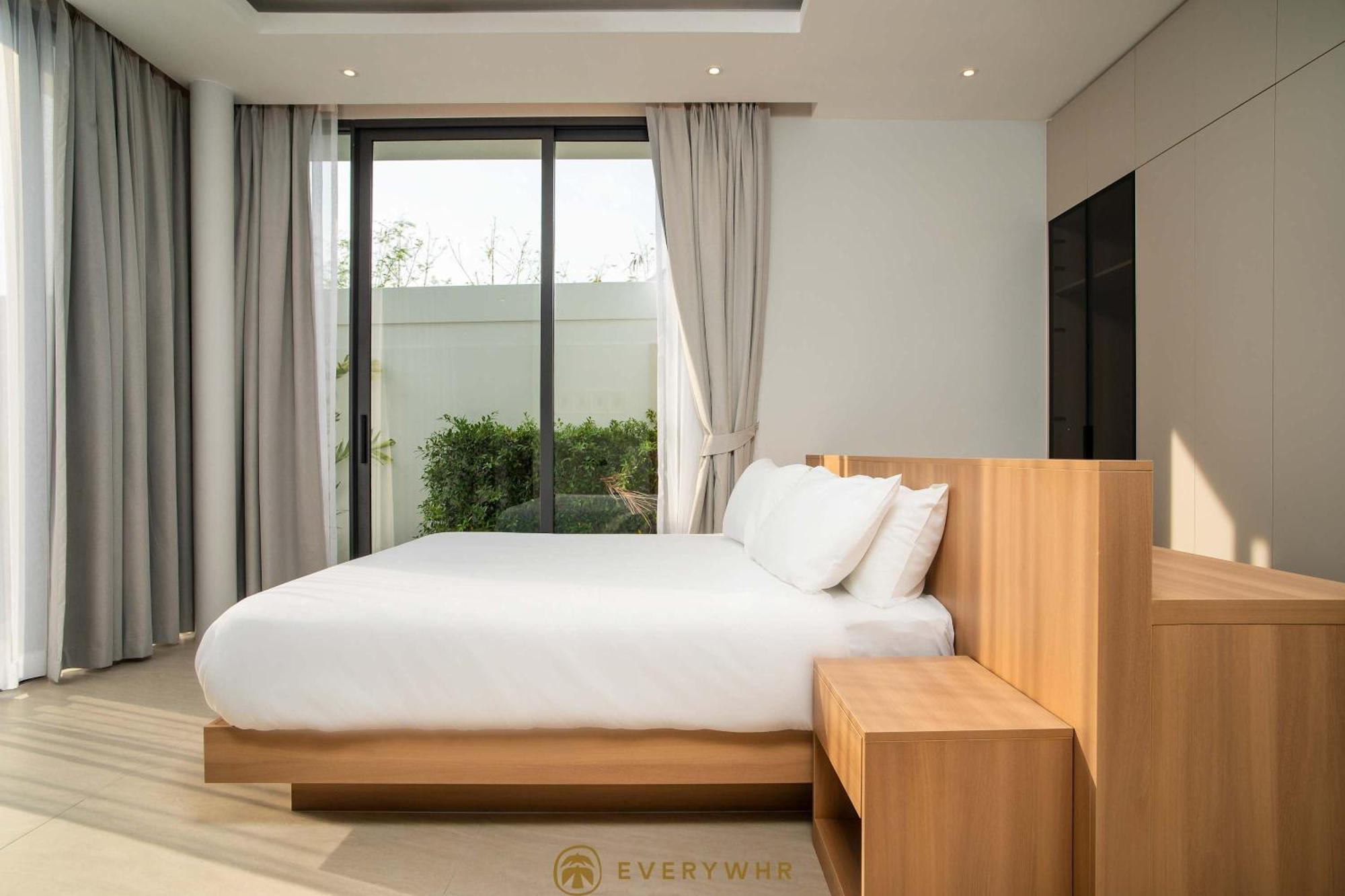 Villa Nayara - Sophisticated 4br Getaway With Private Pool And Concierge Chalong