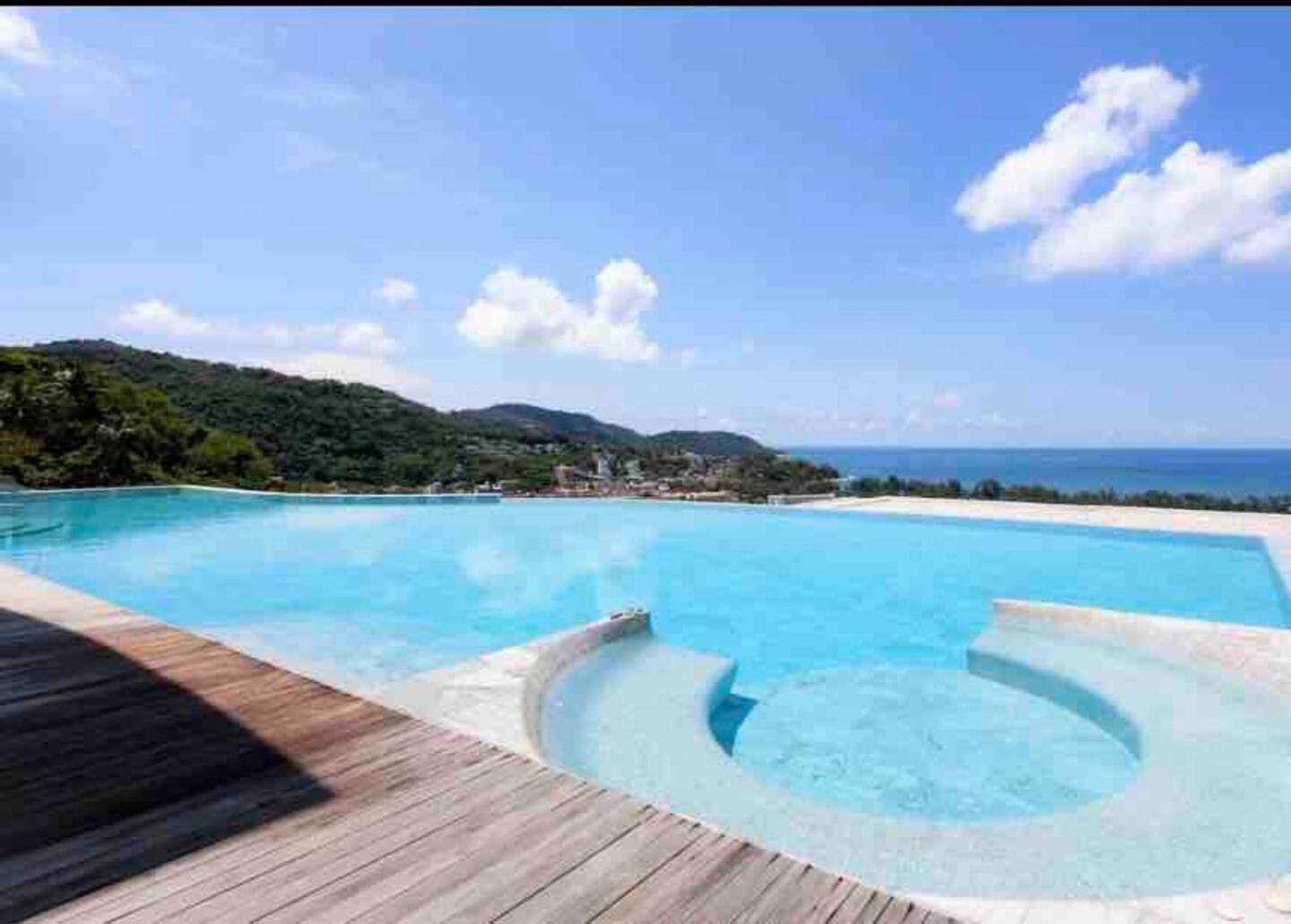 Aparthotel The View Phuket F9 *