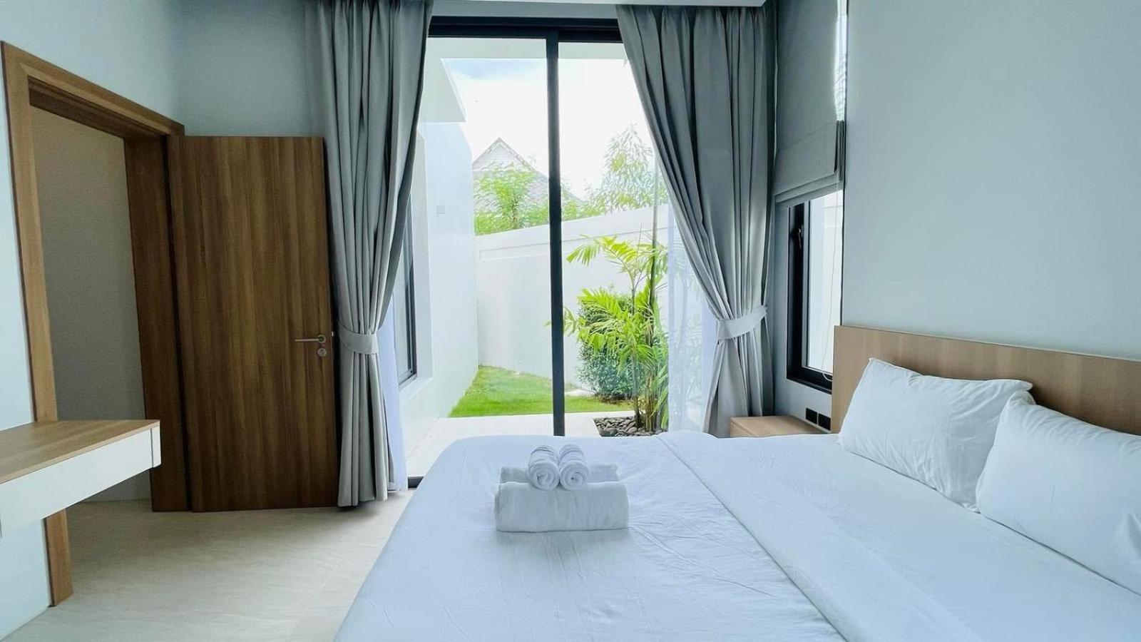 Azura - Serene 4br Escape With Private Pool And Concierge