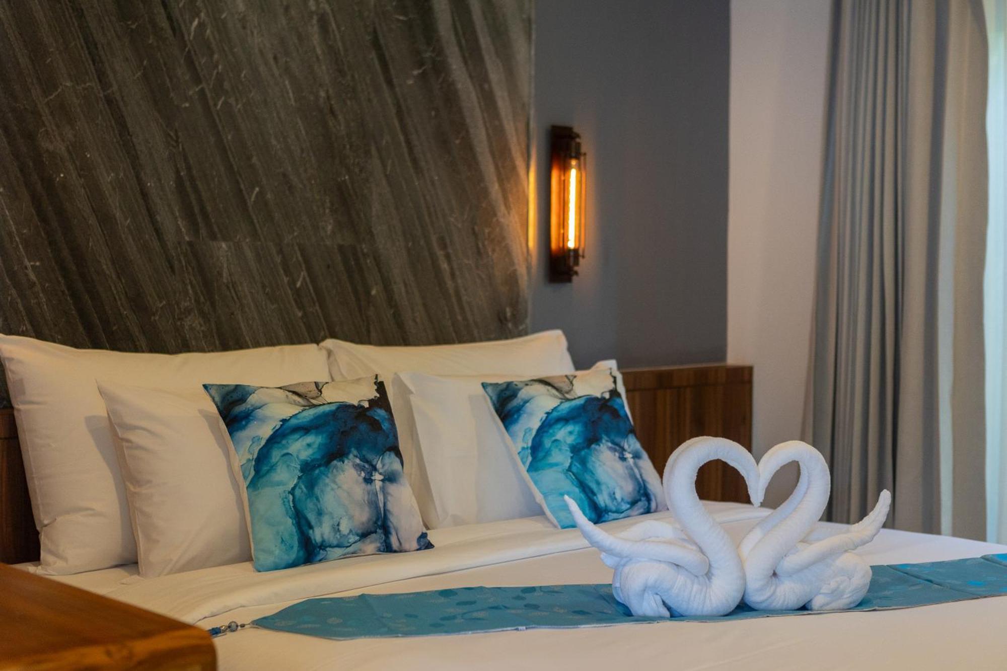 3 Bedrooms Private Pool Near Laguna Villa *