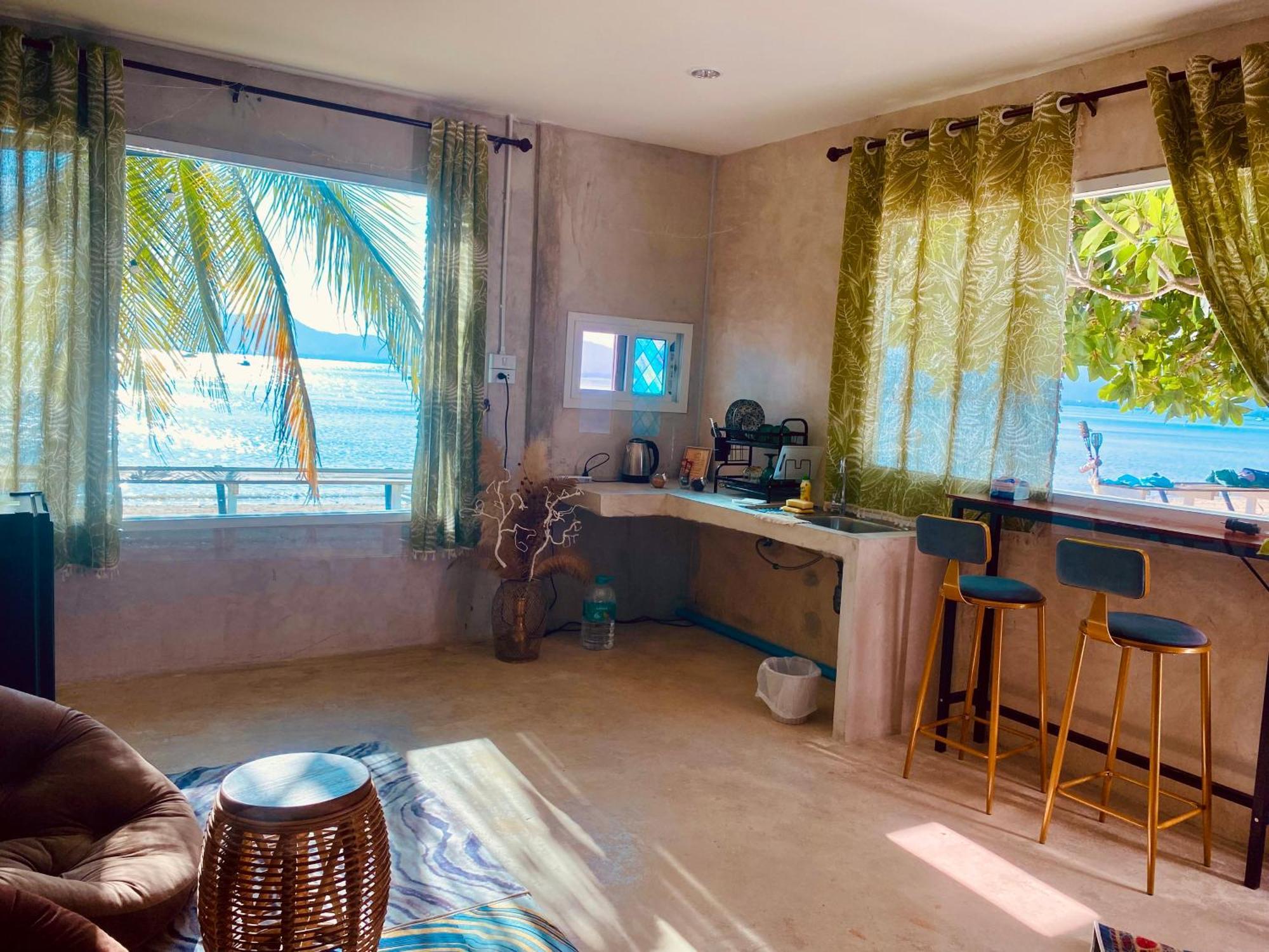 Homes With Magical Sunset Views Inn *