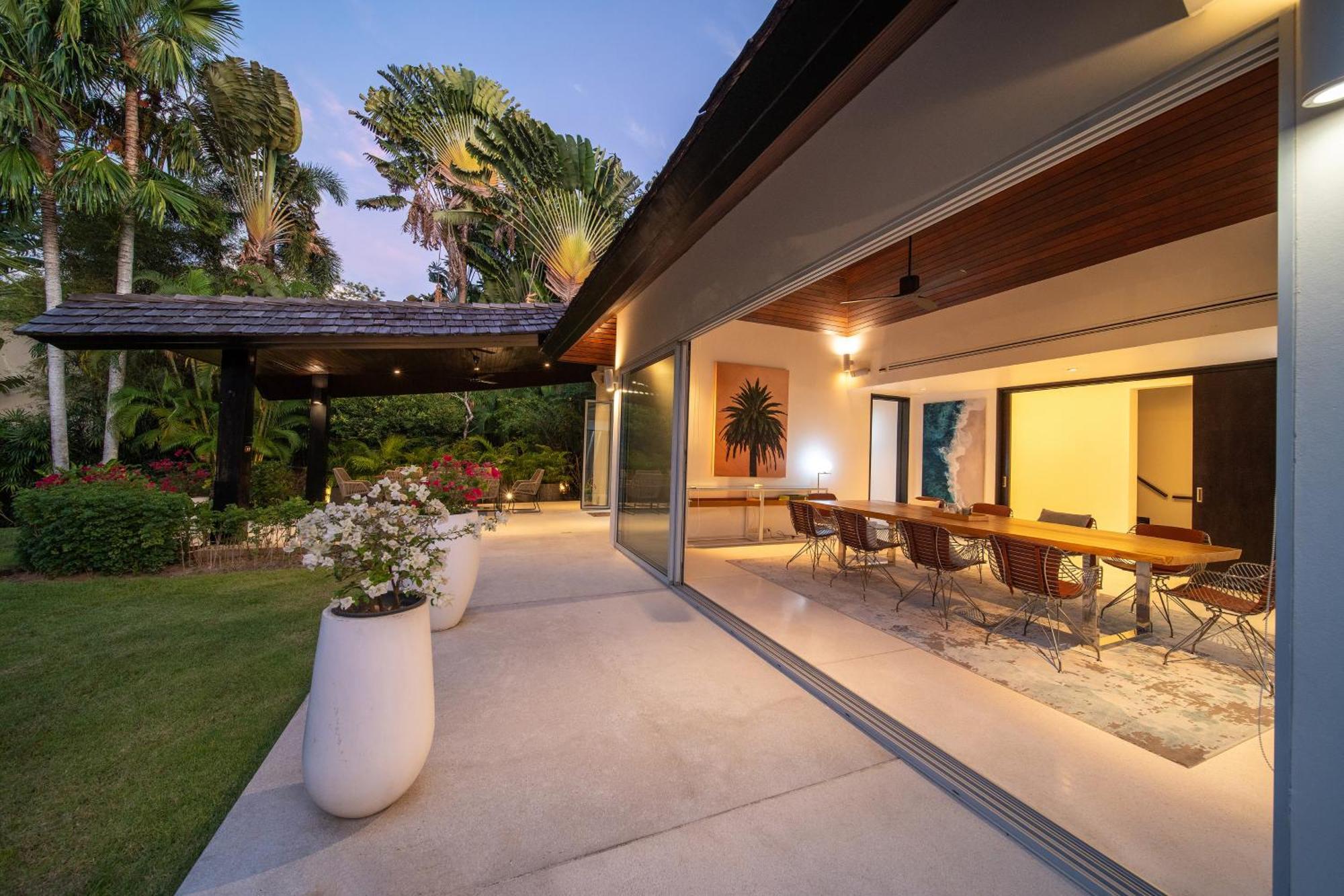 Villa Luxury 4br Pool In Estate Strand Layan