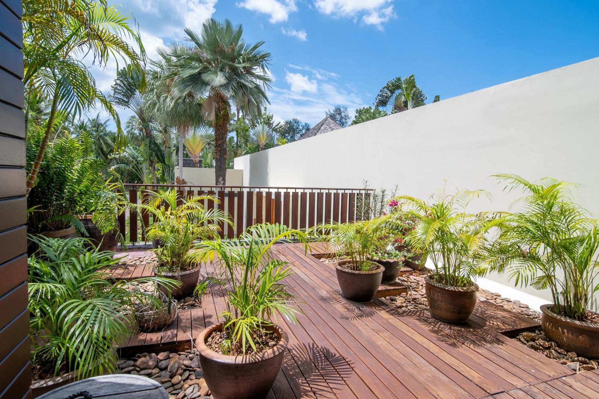 Luxury 4br Pool In Estate * Strand Layan