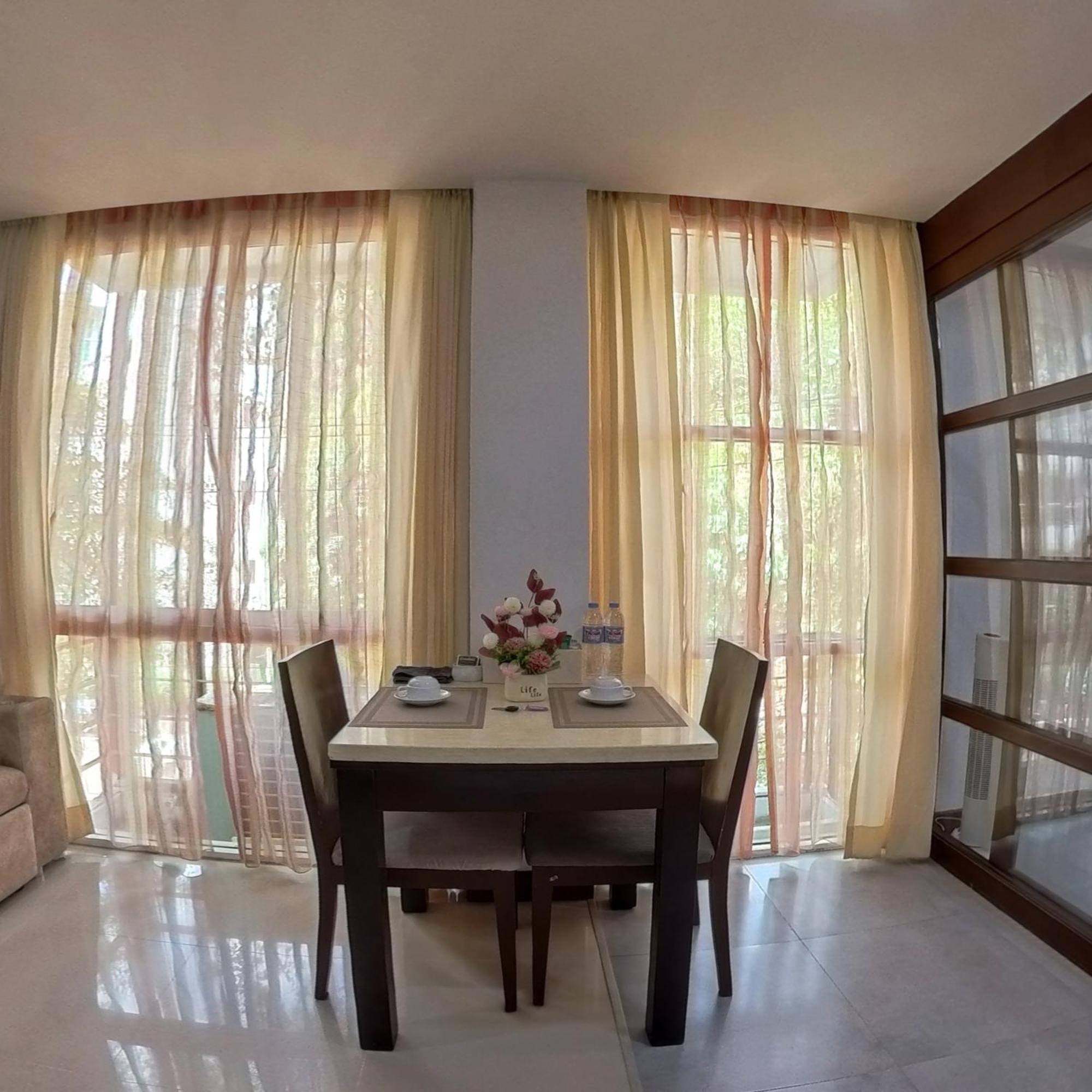 Aparthotel The Kris Residence *