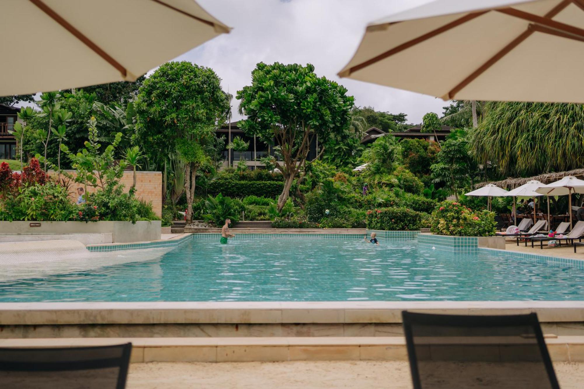 Resort Barcelo Coconut Island,