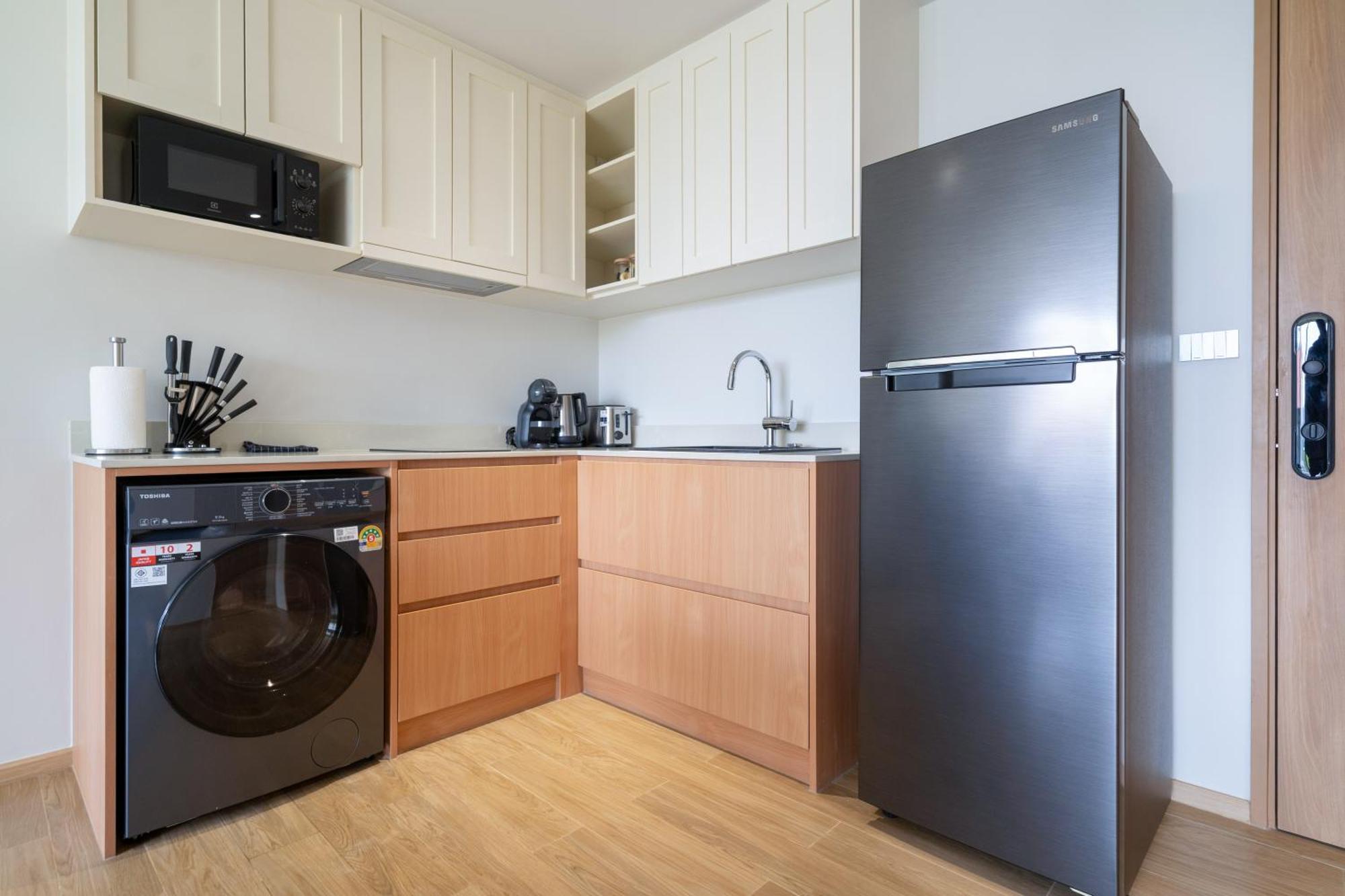 Laguna Beachside Residences Apartamens, Walking Distance To The Sea Appartement