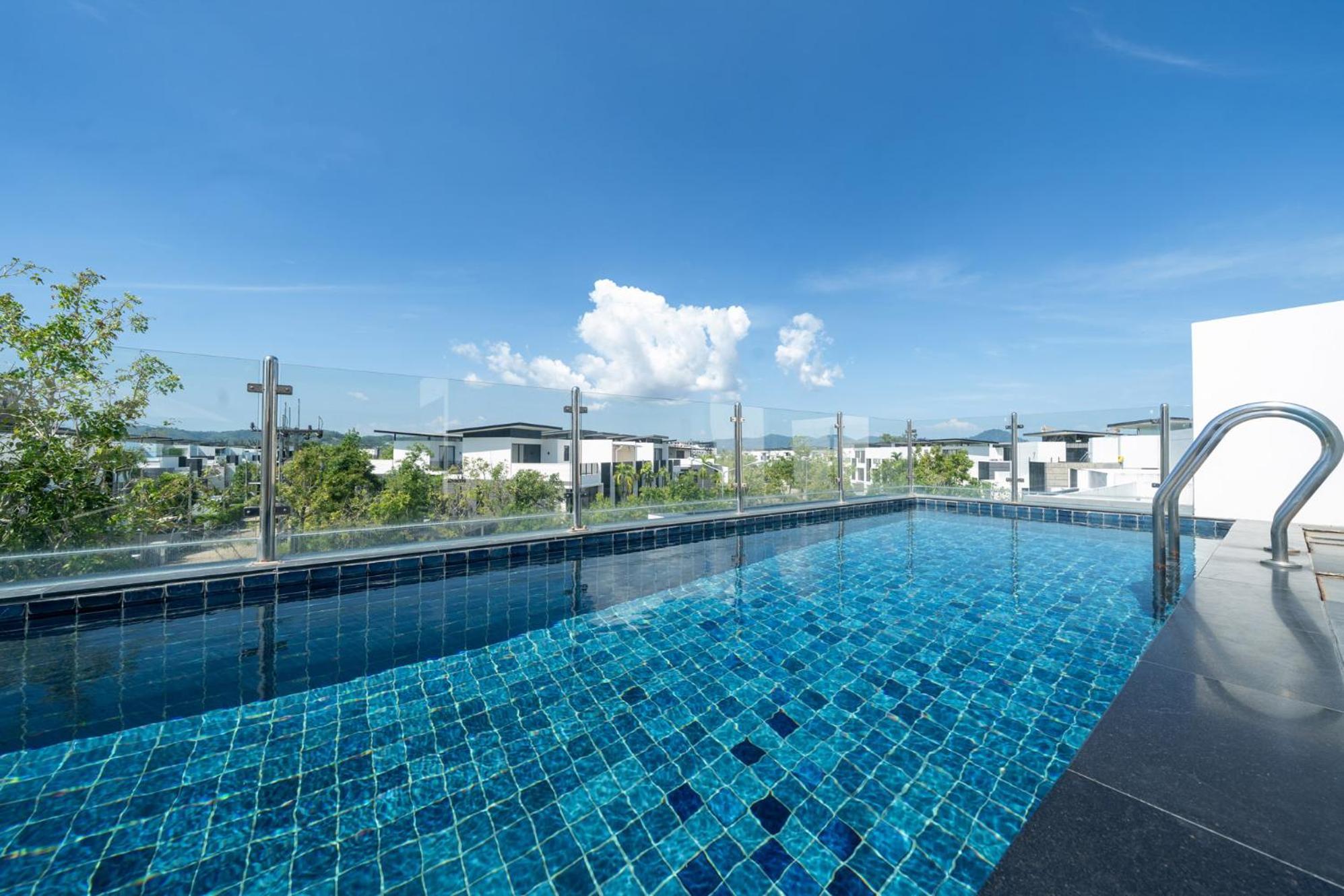 Phuket With Rooftop Pool In Laguna Park Villa *