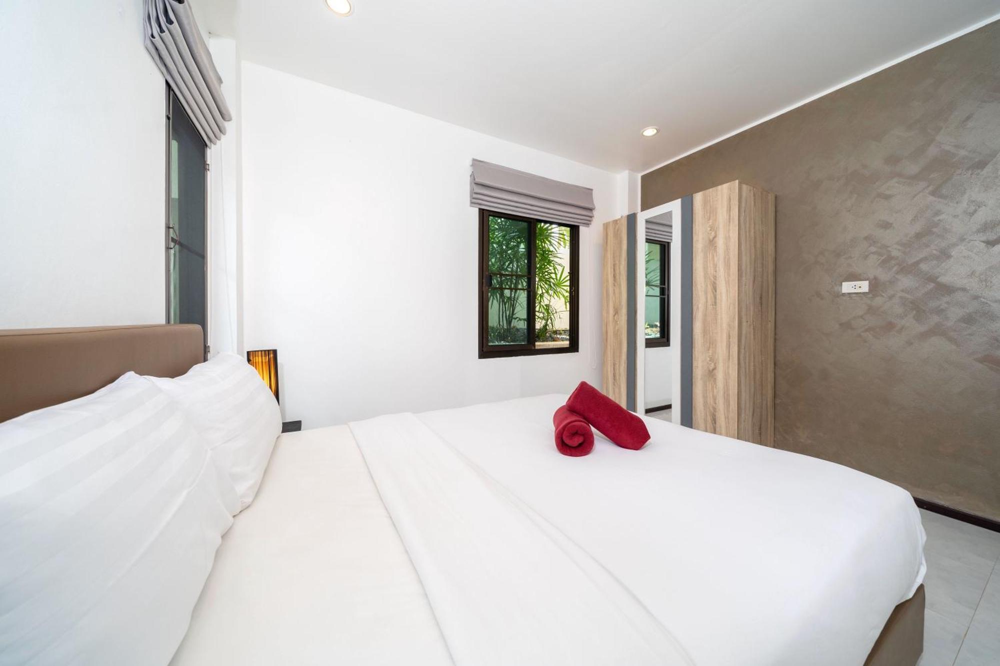 Oxavia Garden Oasis In Nai Harn - Your Private Tropical Garden With 3 And Jacuzzi Villa