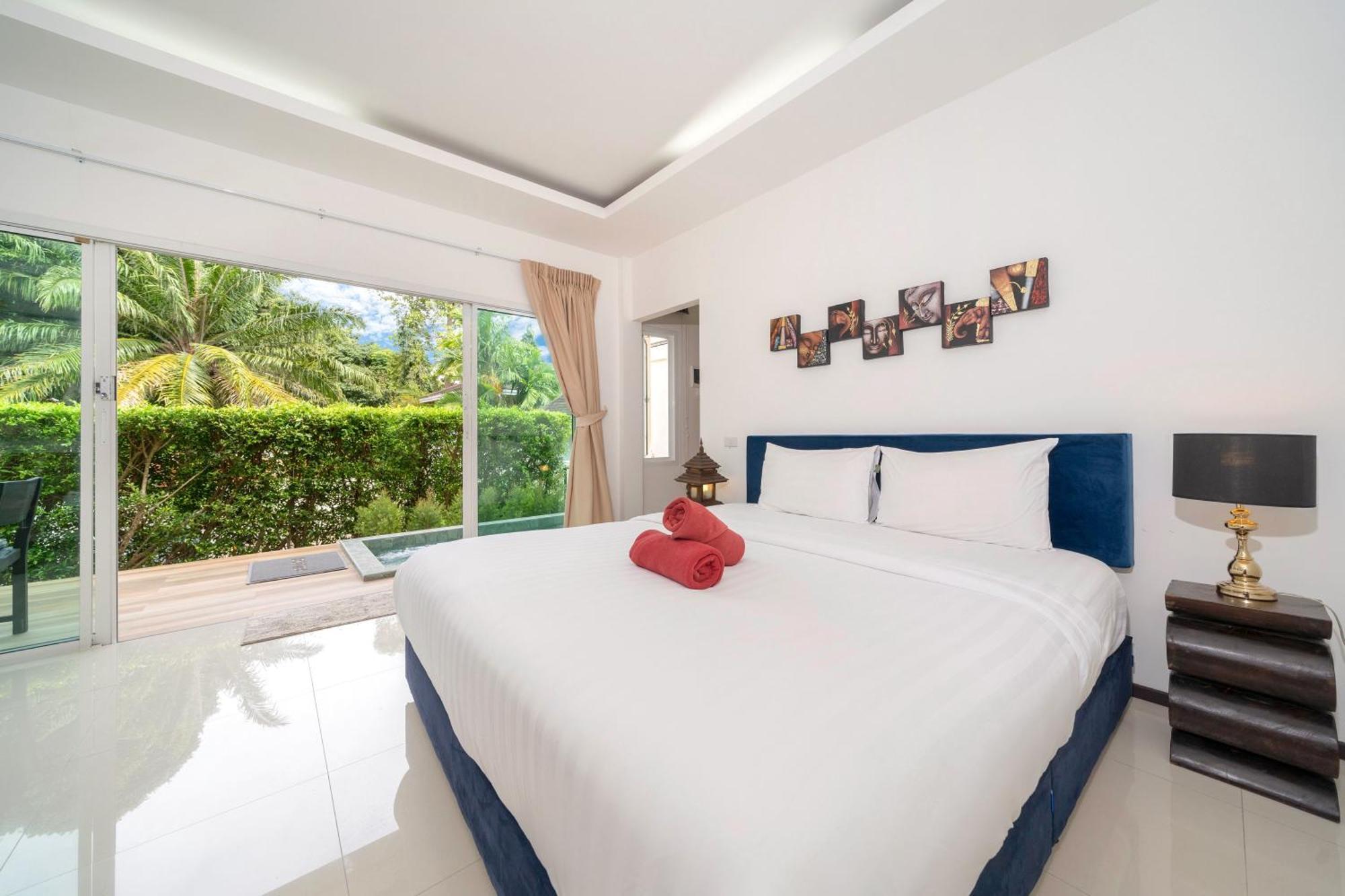 Oxavia Garden Oasis In Nai Harn - Your Private Tropical Garden With 3 And Jacuzzi Villa *