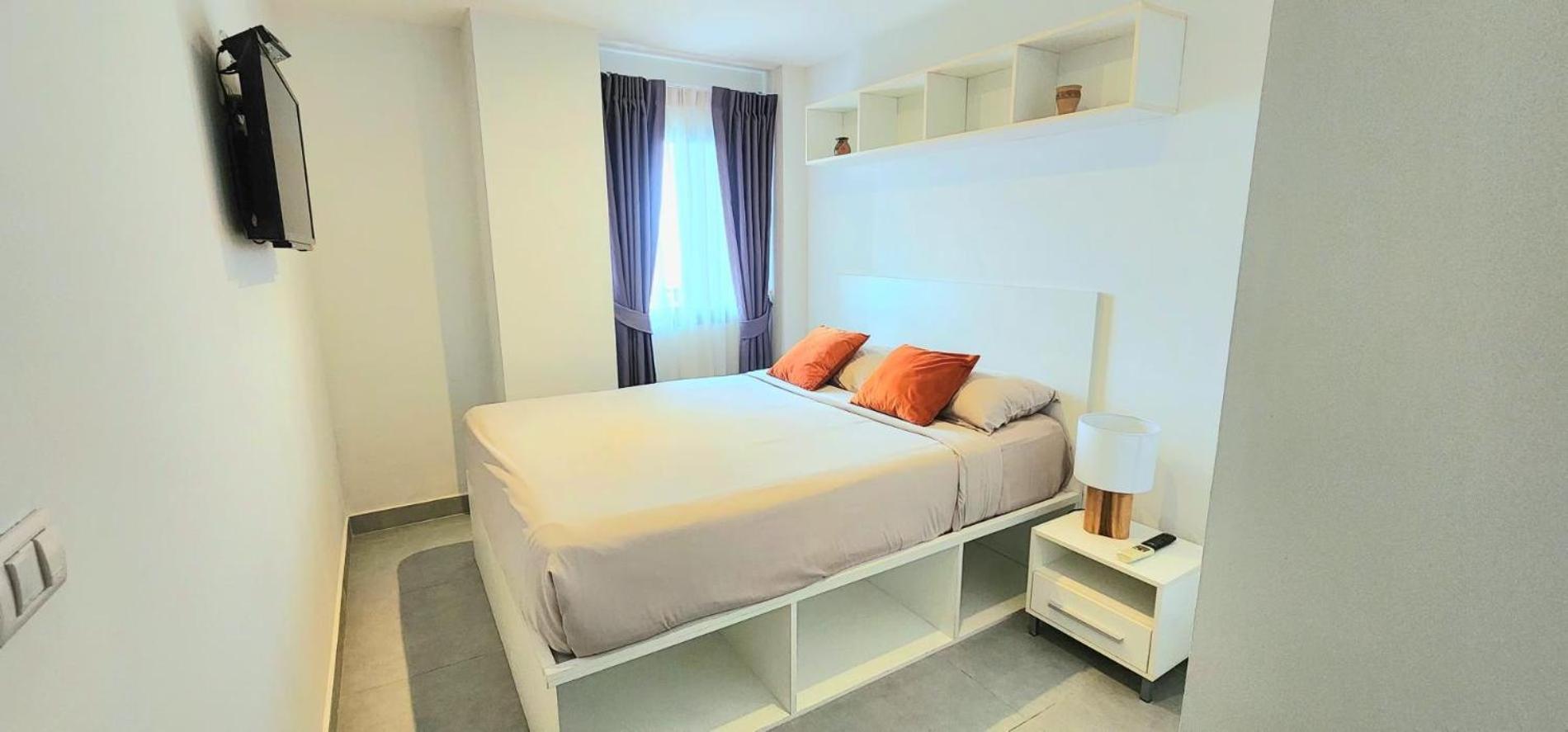 Modern - 1br T1-401 Apartment *