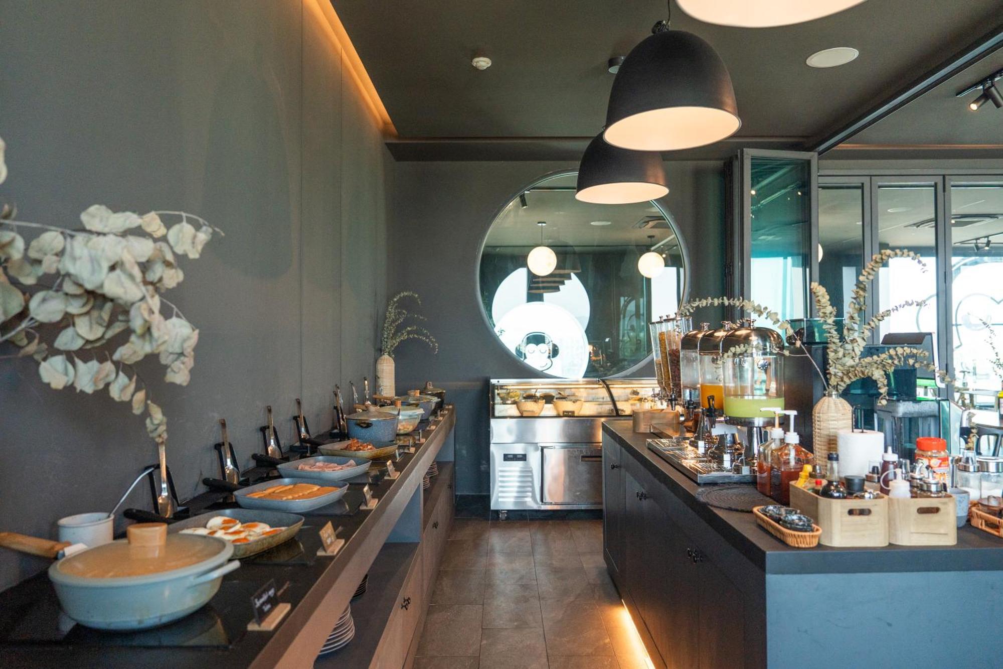 Blu Monkey Hub And Laguna, Bangtao Phuket Hotel 4*