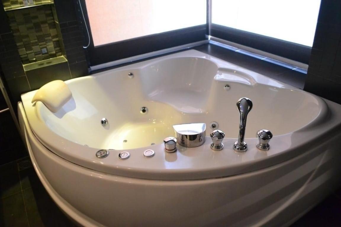 Apartment 1 Bed On Bangla, 3 Minutes Walk To Patong
