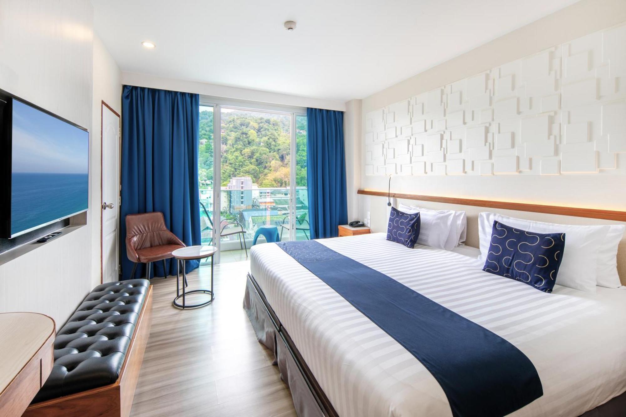 Sira Grande & Hotel 4*